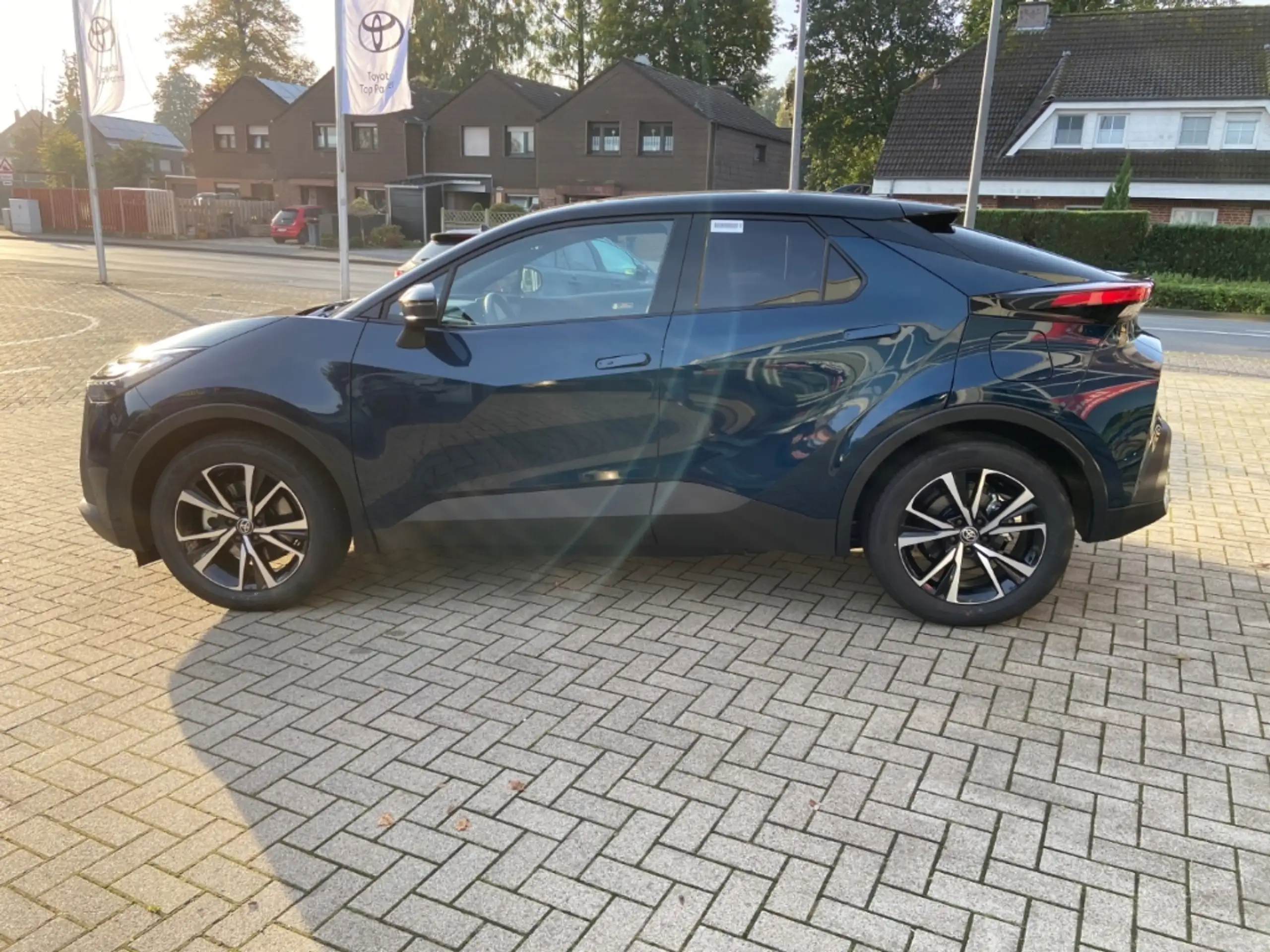 Toyota - C-HR