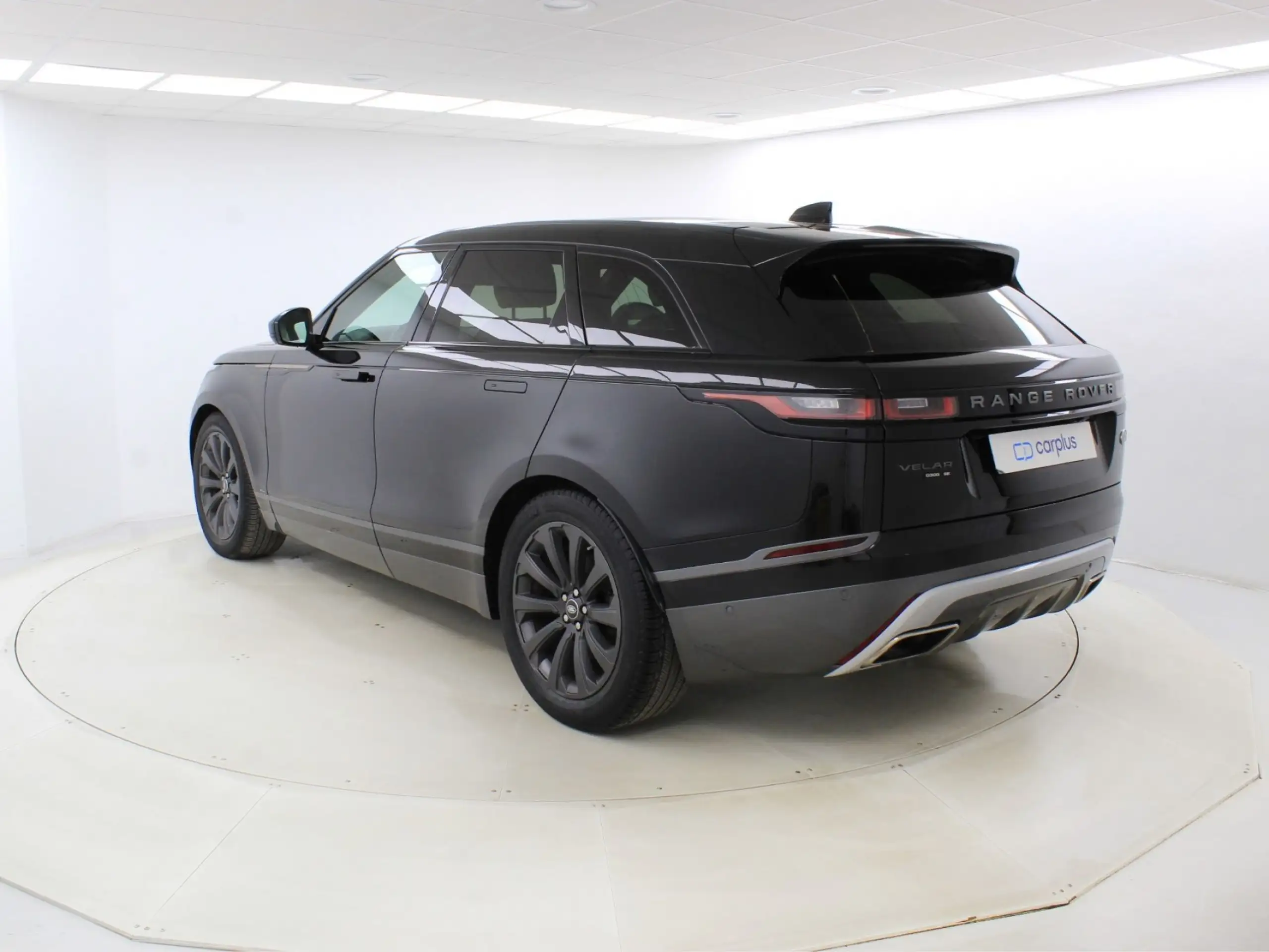 Land Rover - Range Rover Velar