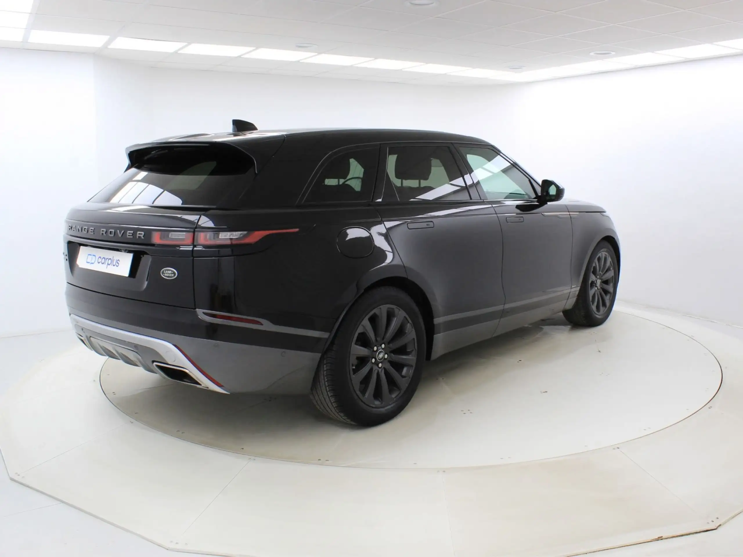 Land Rover - Range Rover Velar