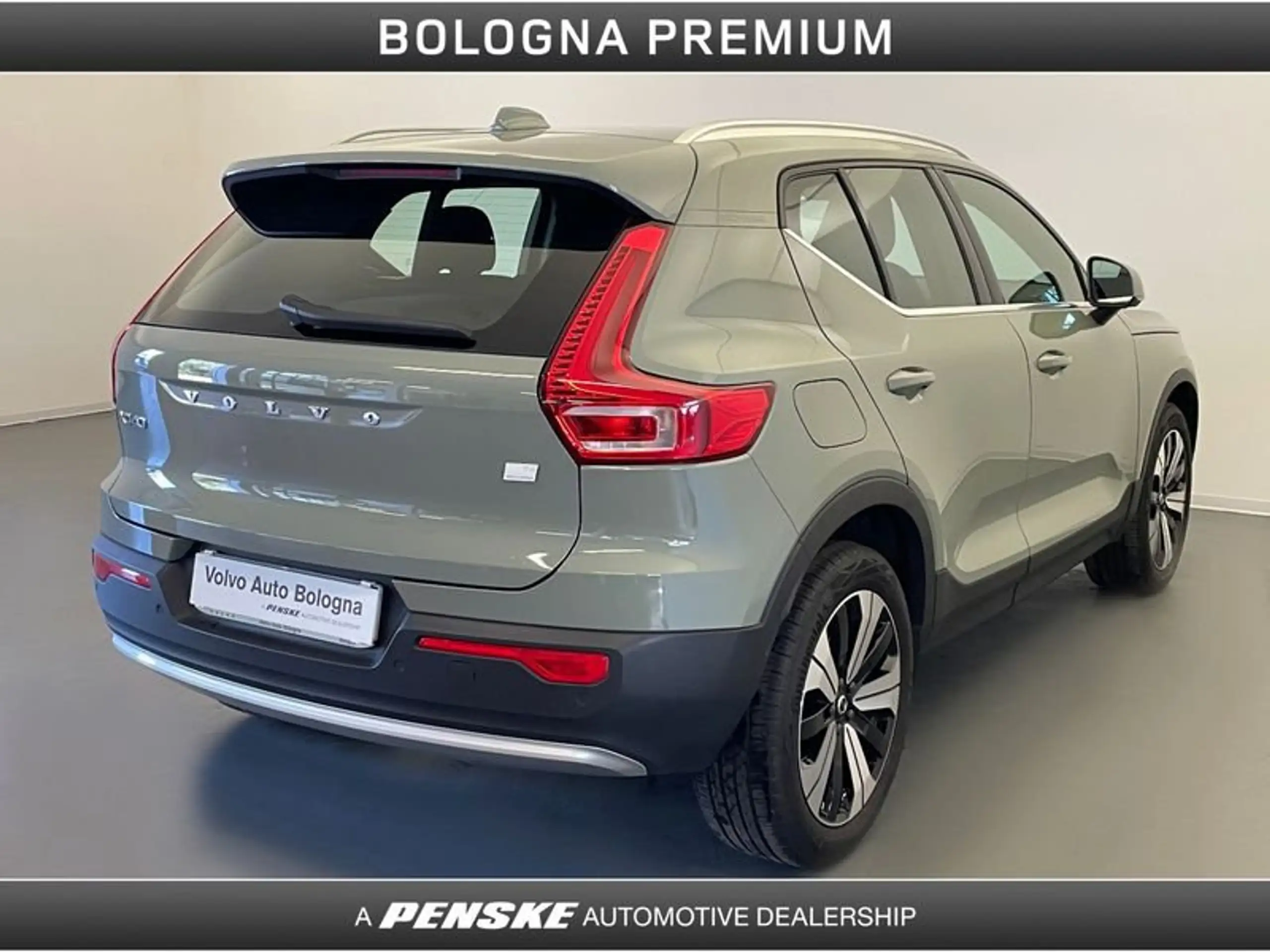 Volvo - XC40