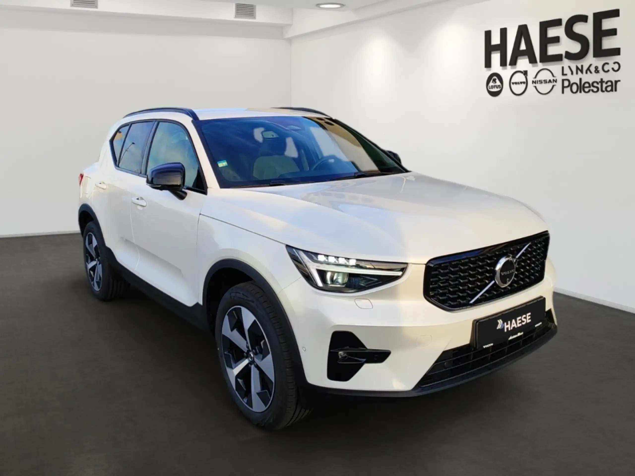 Volvo - XC40