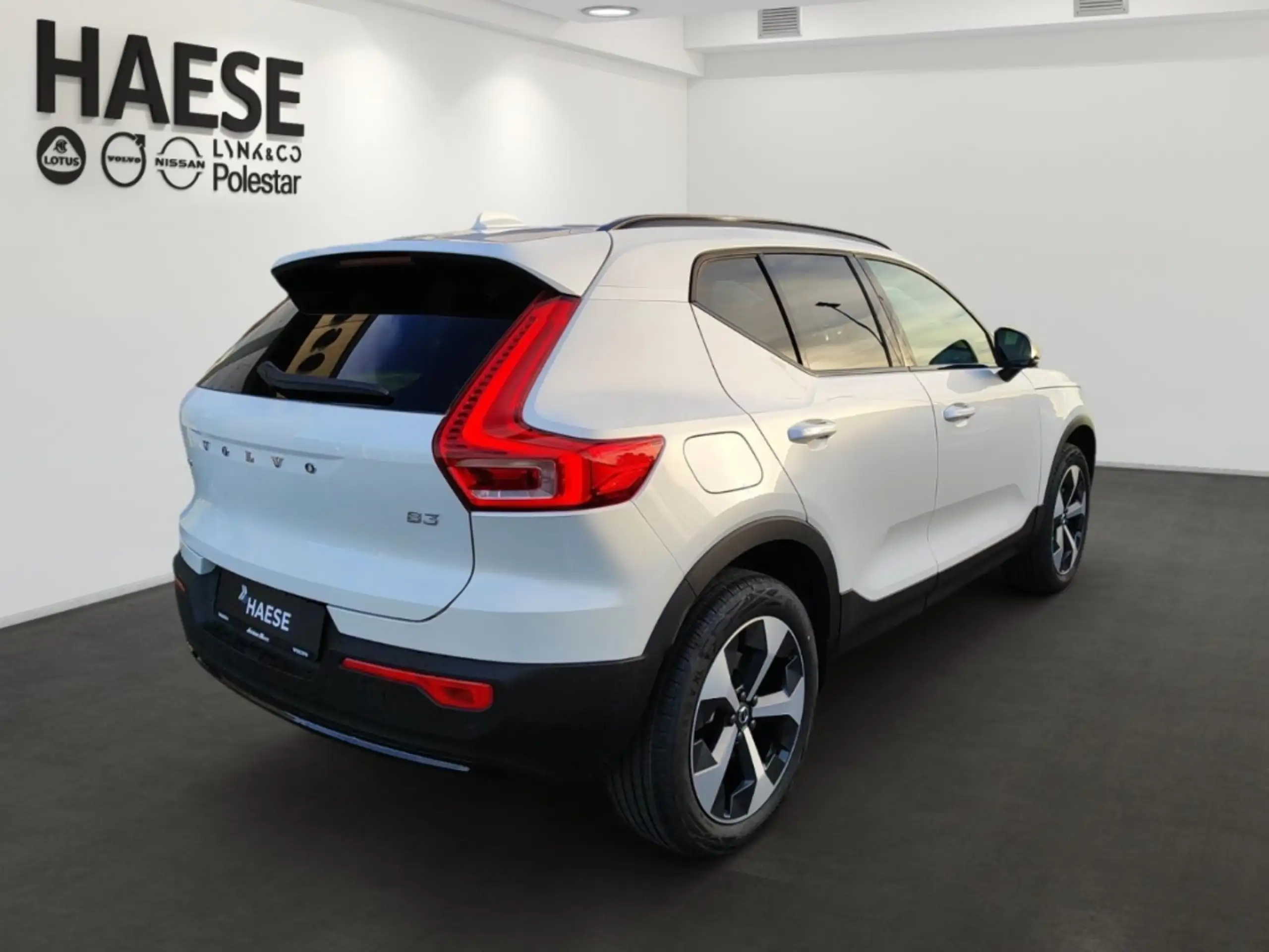 Volvo - XC40