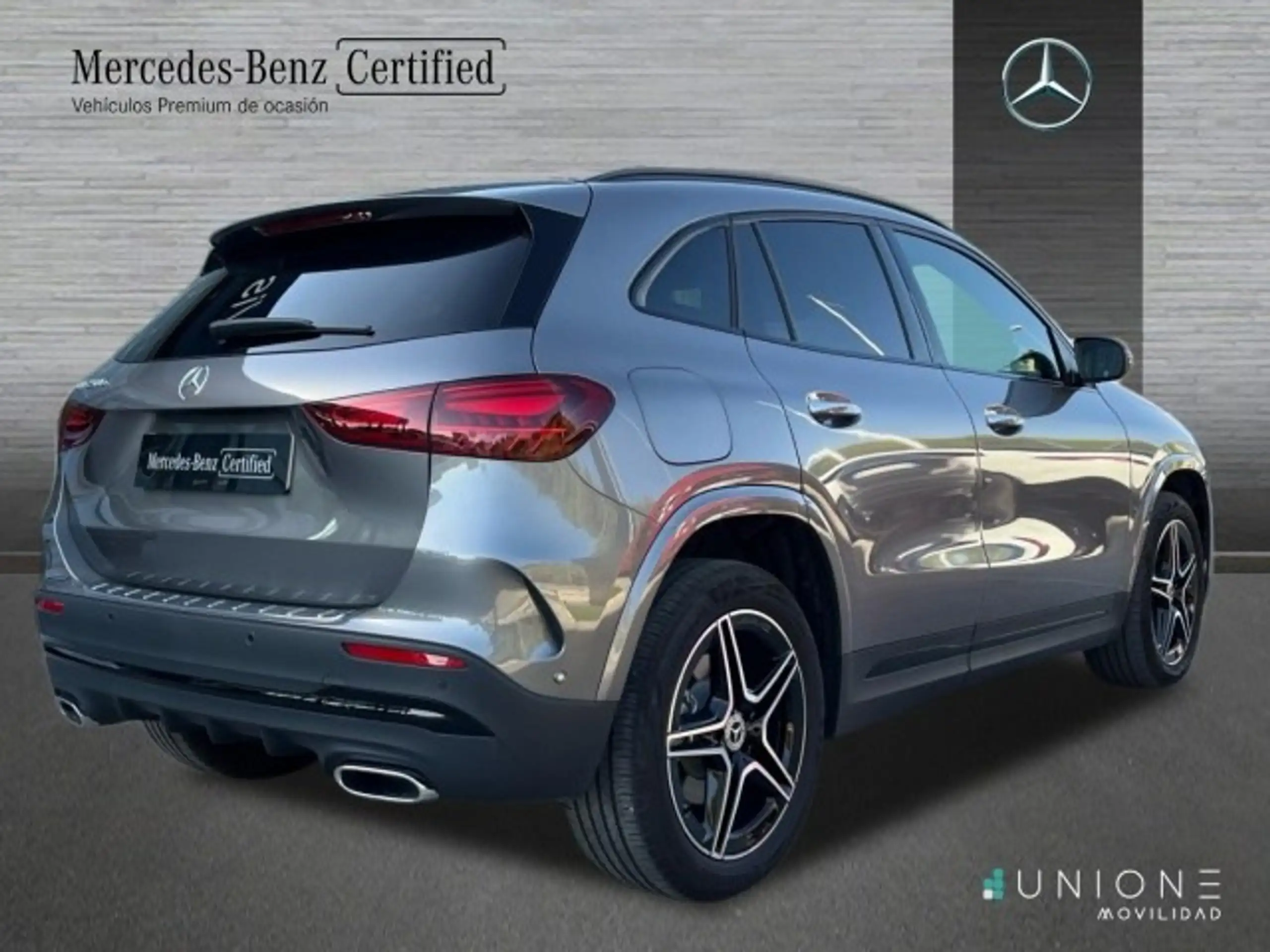 Mercedes-Benz - GLA 250