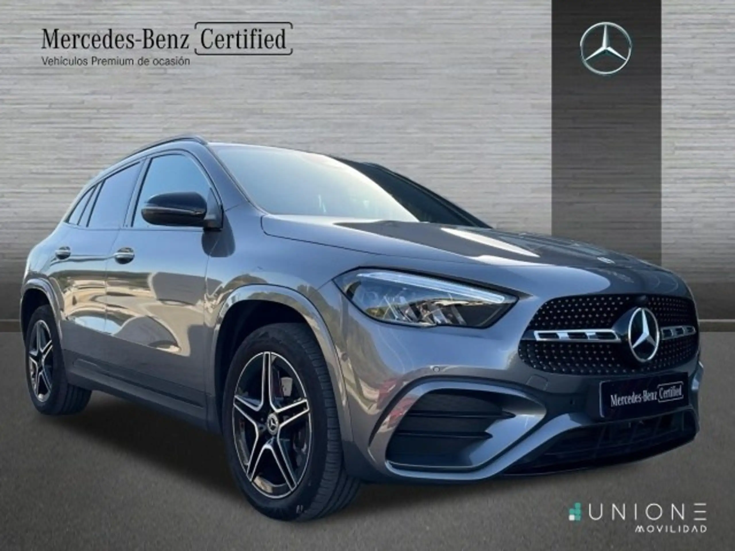 Mercedes-Benz - GLA 250