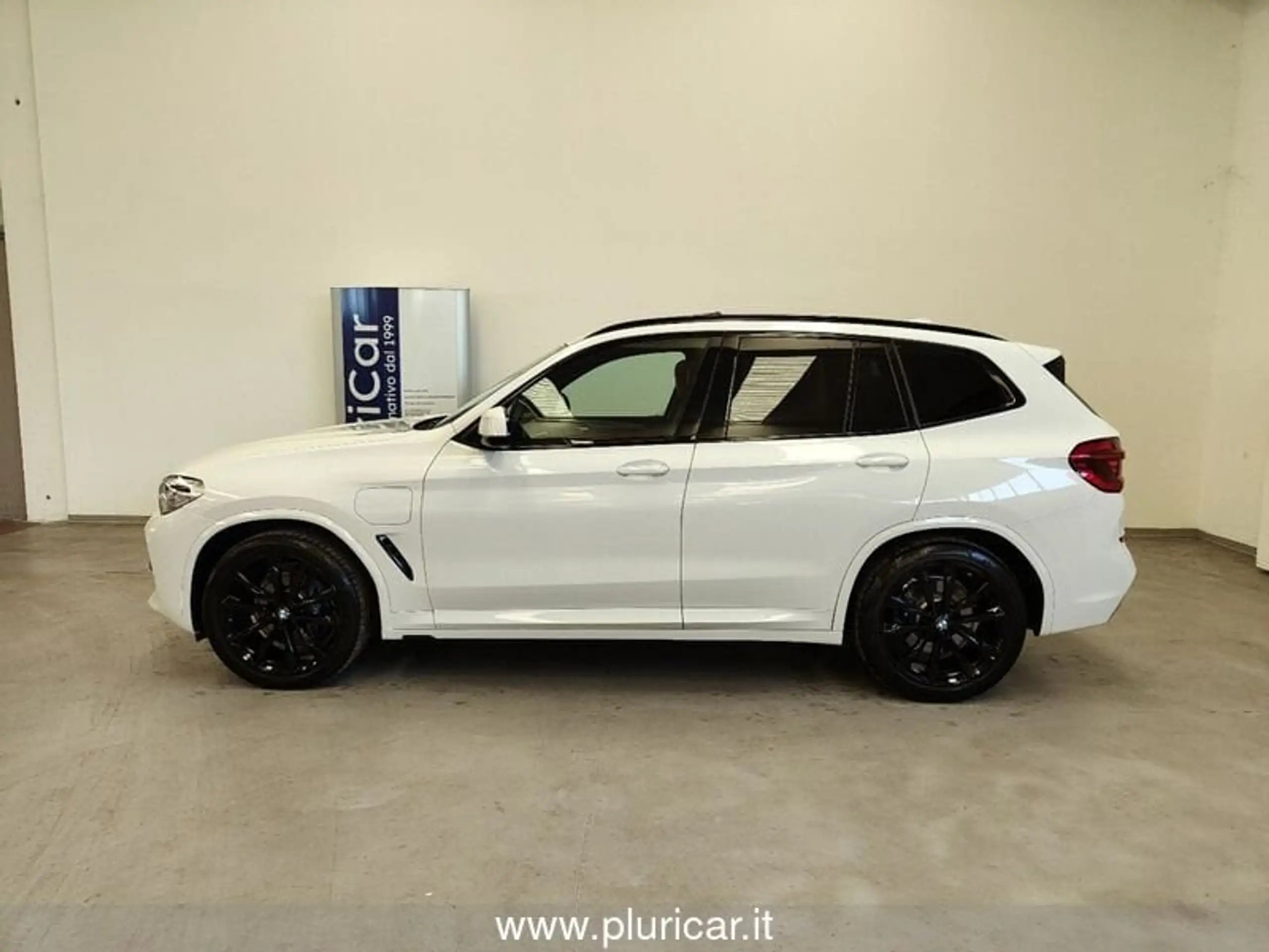 BMW - X3