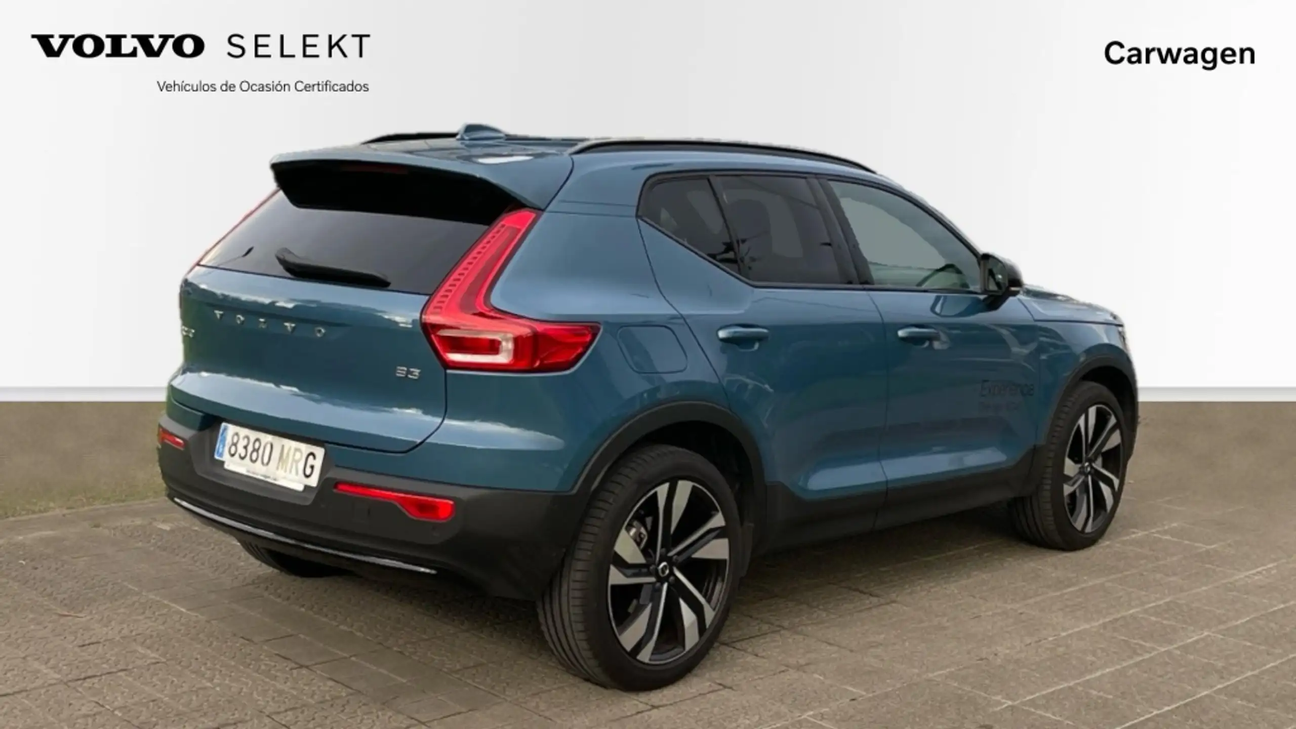 Volvo - XC40