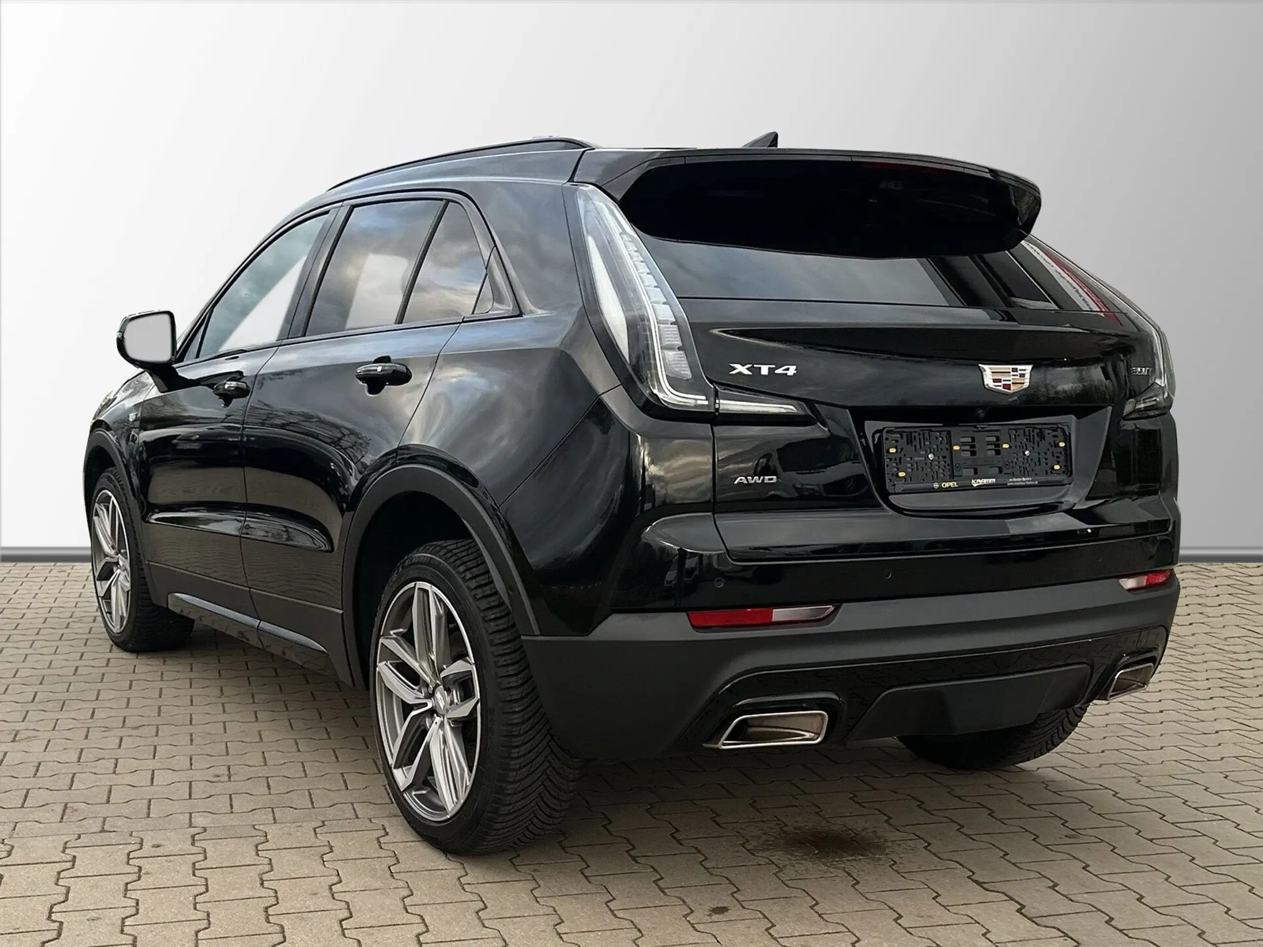 Cadillac - XT4