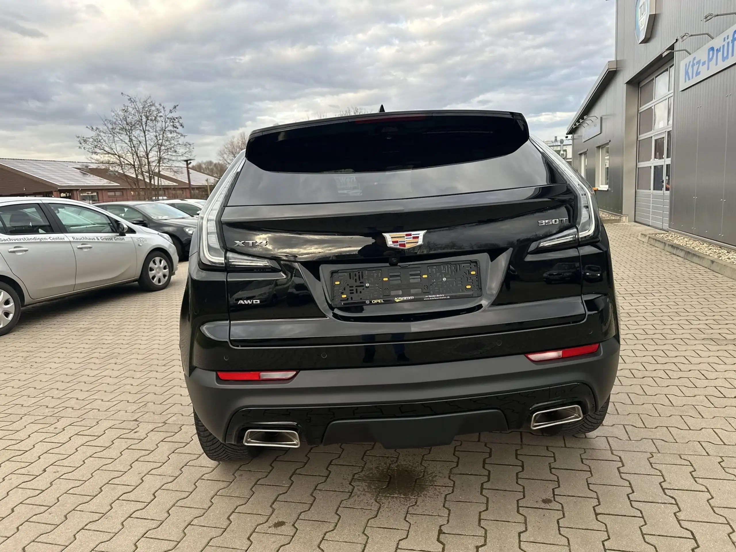 Cadillac - XT4