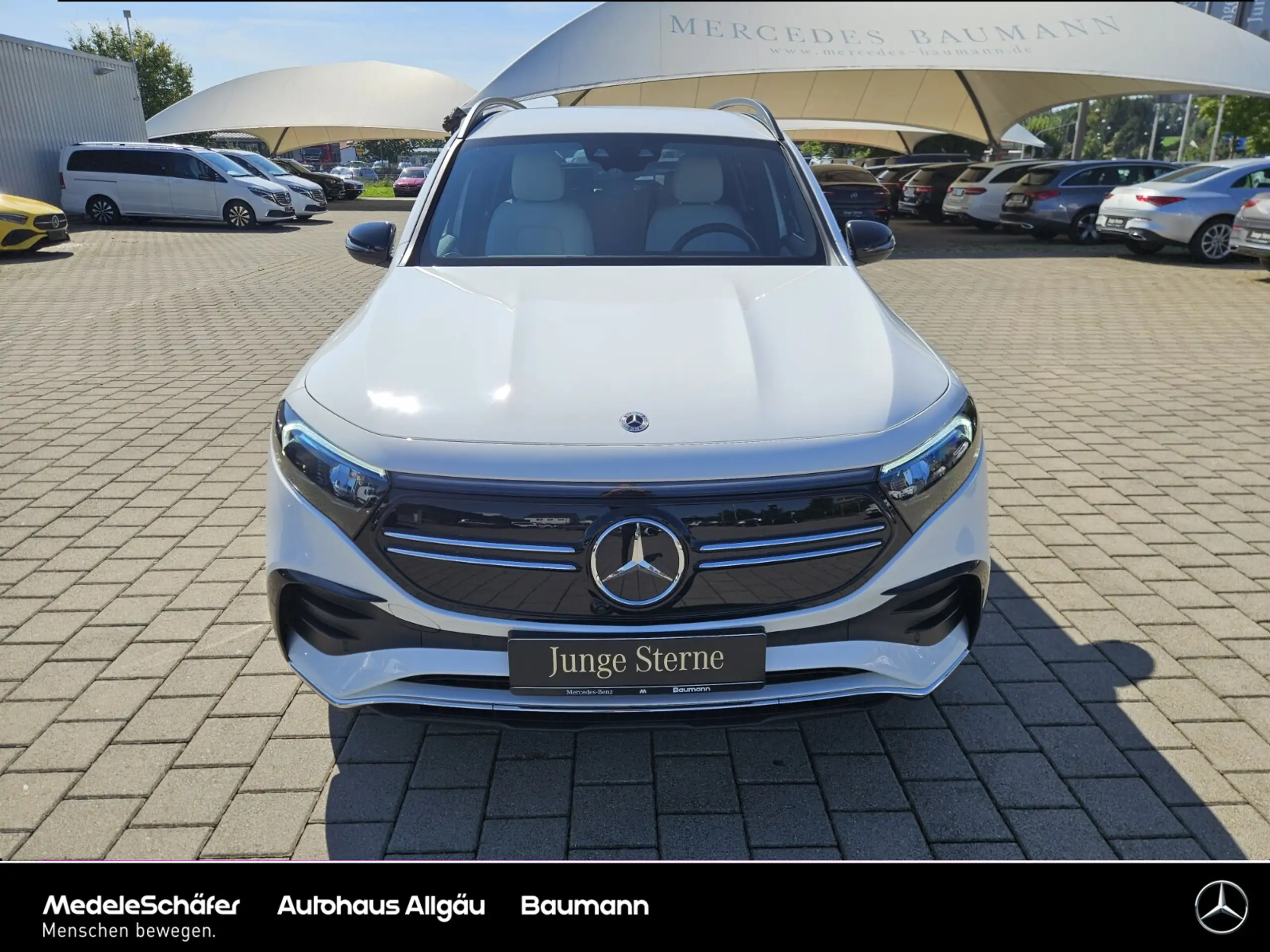 Mercedes-Benz - EQB 350