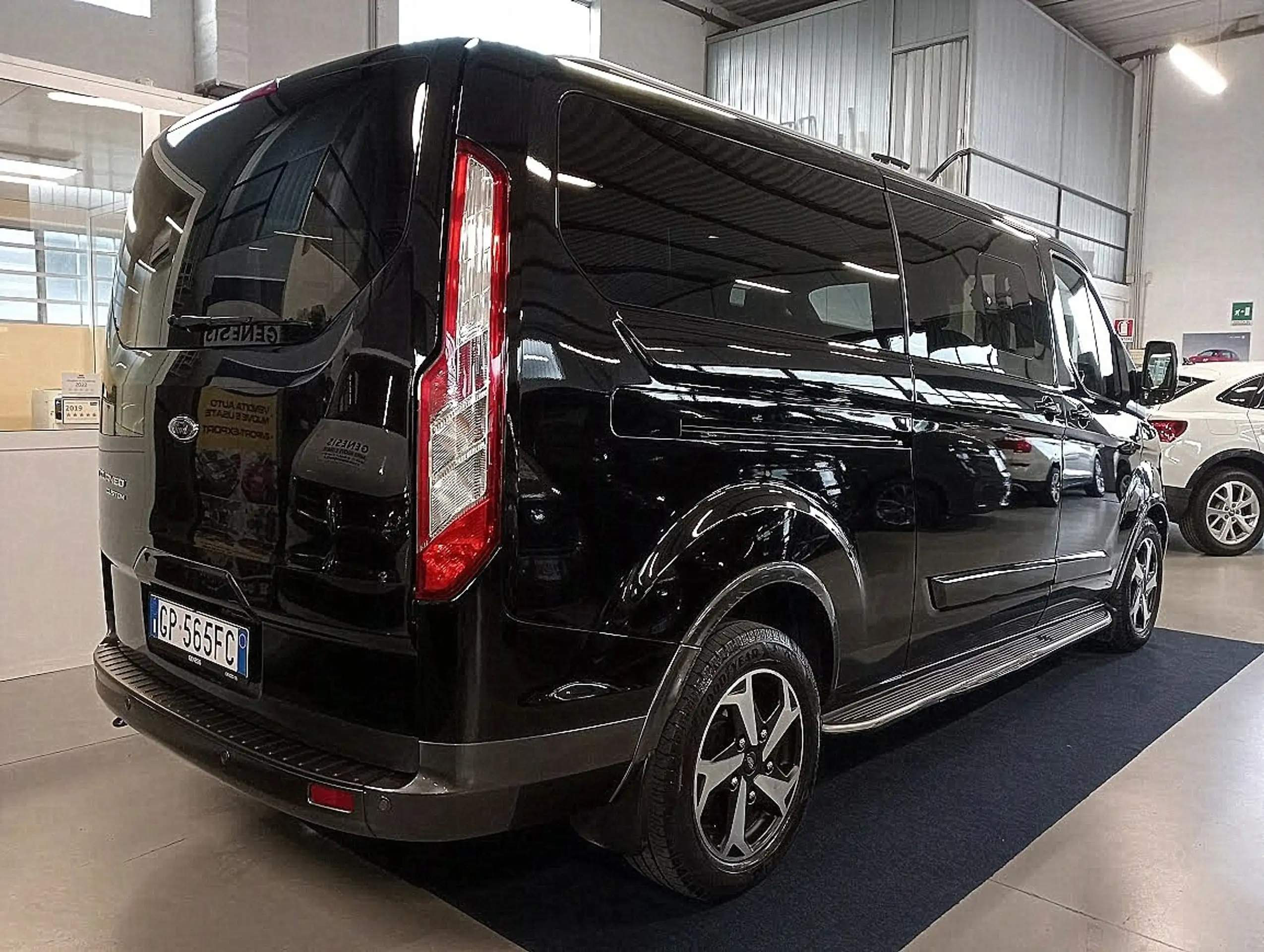 Ford - Tourneo Custom