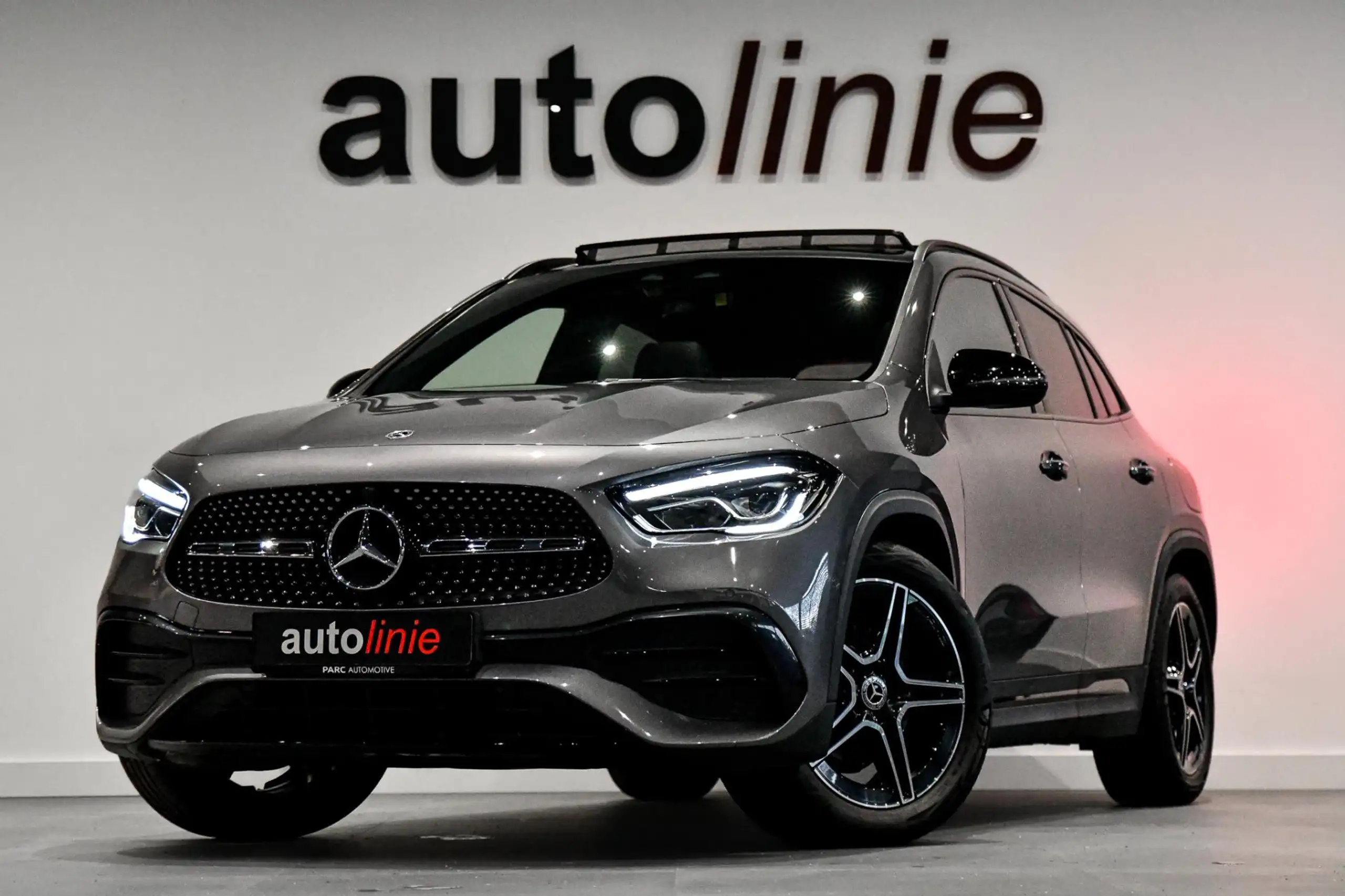 Mercedes-Benz - GLA 200