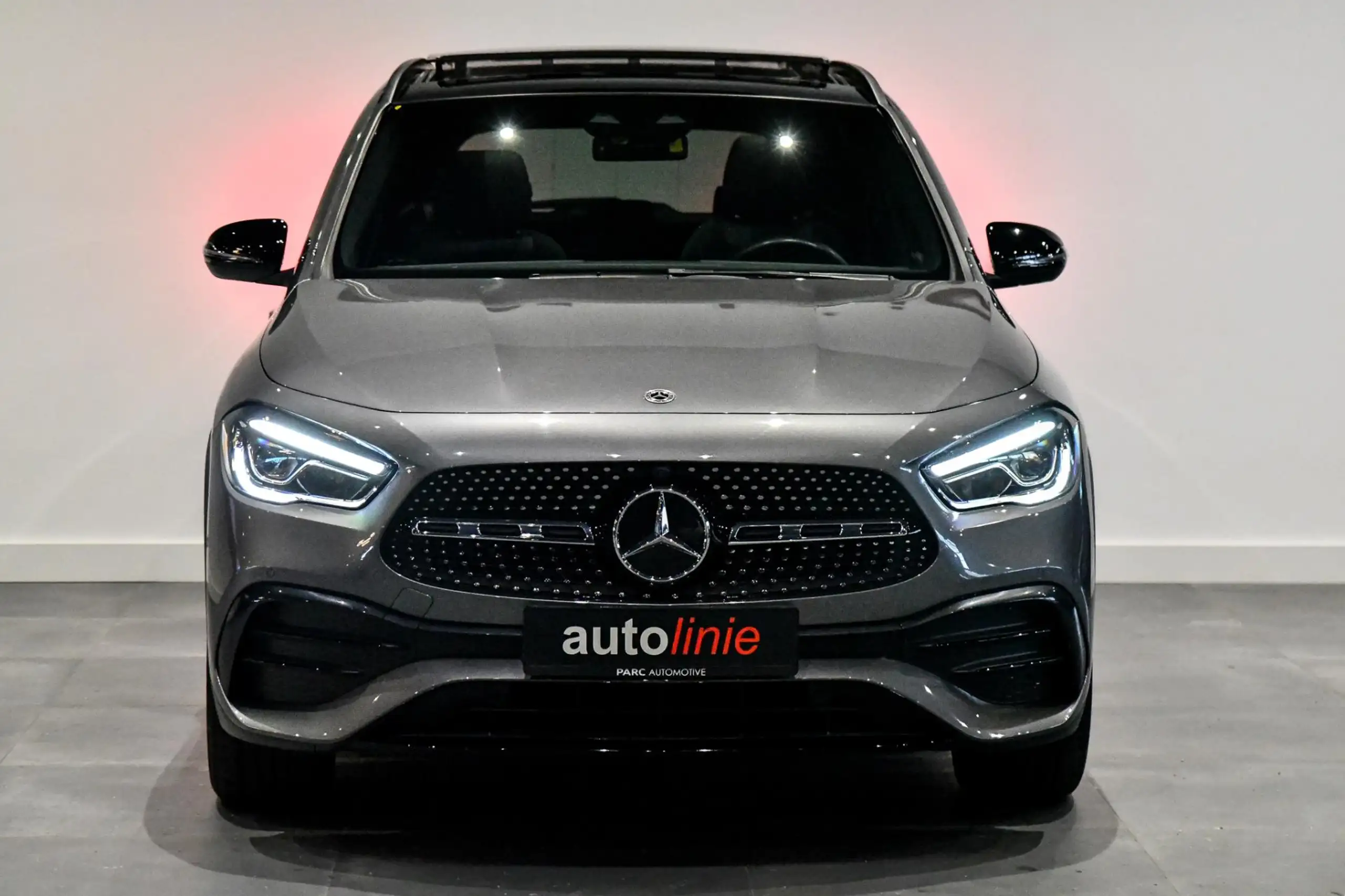 Mercedes-Benz - GLA 200