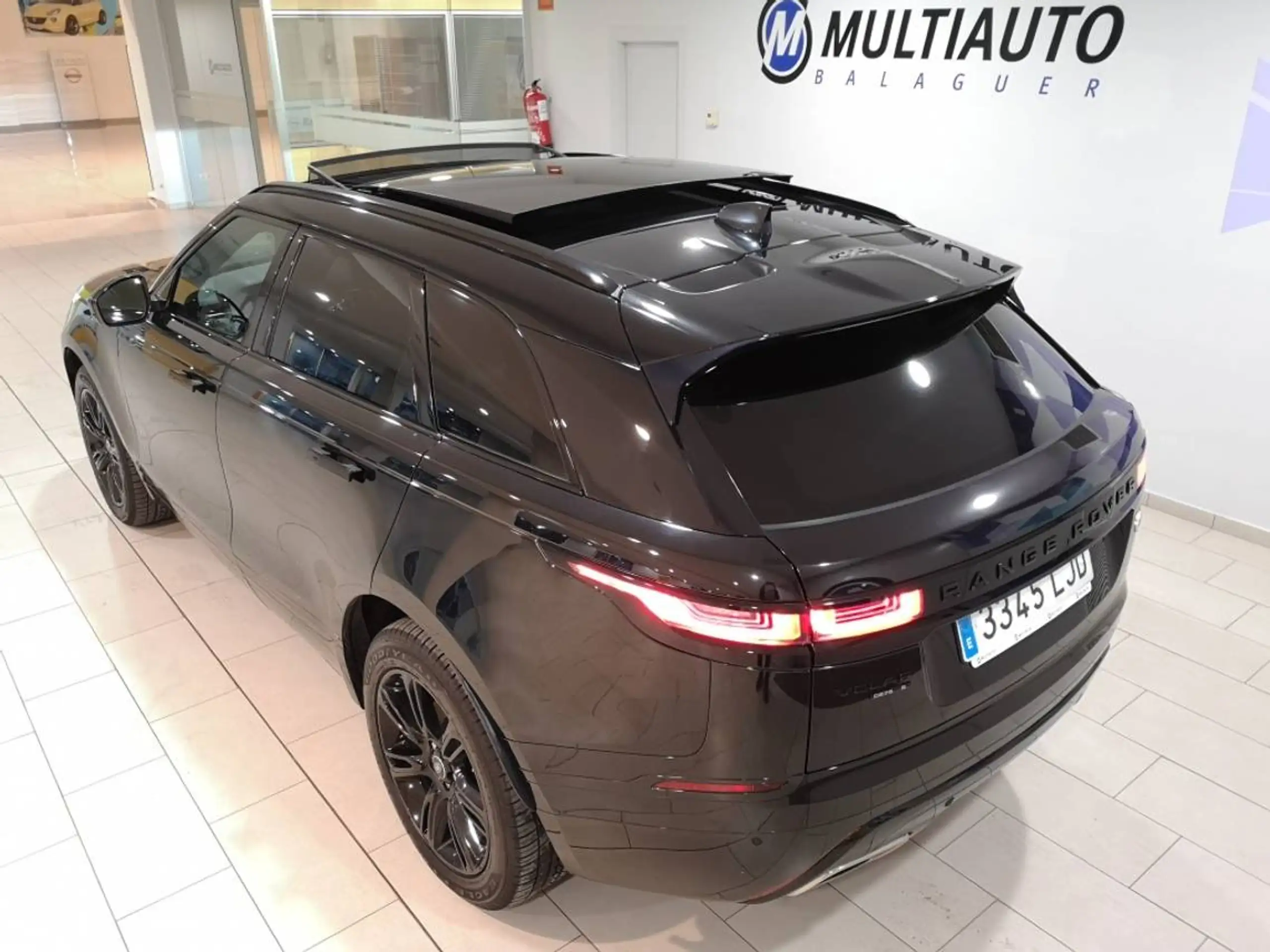 Land Rover - Range Rover Velar