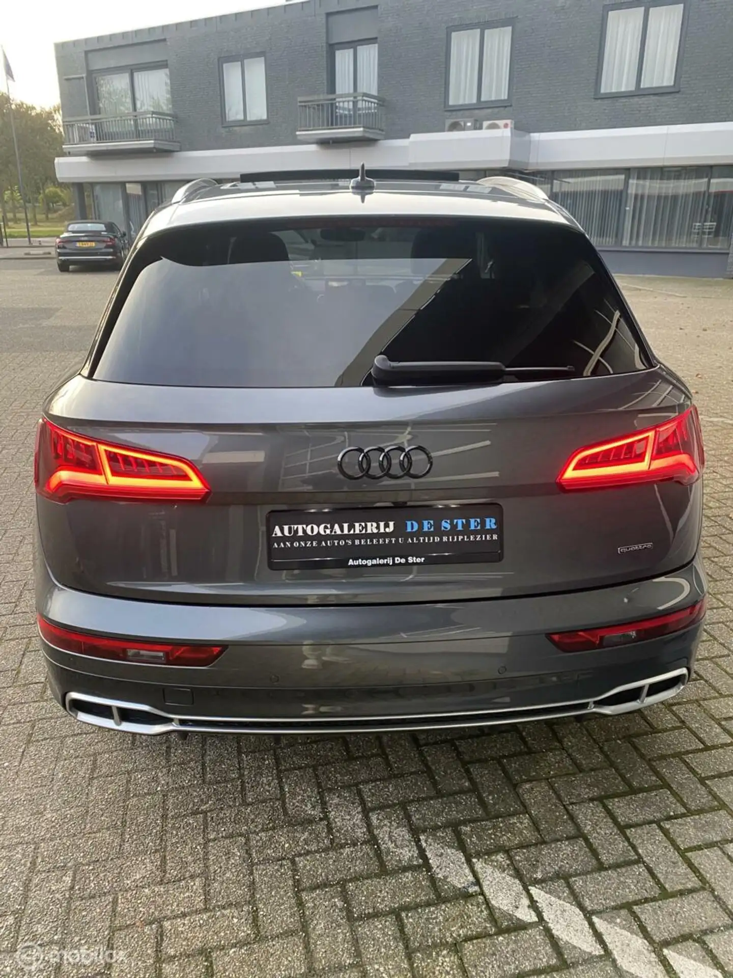 Audi - Q5