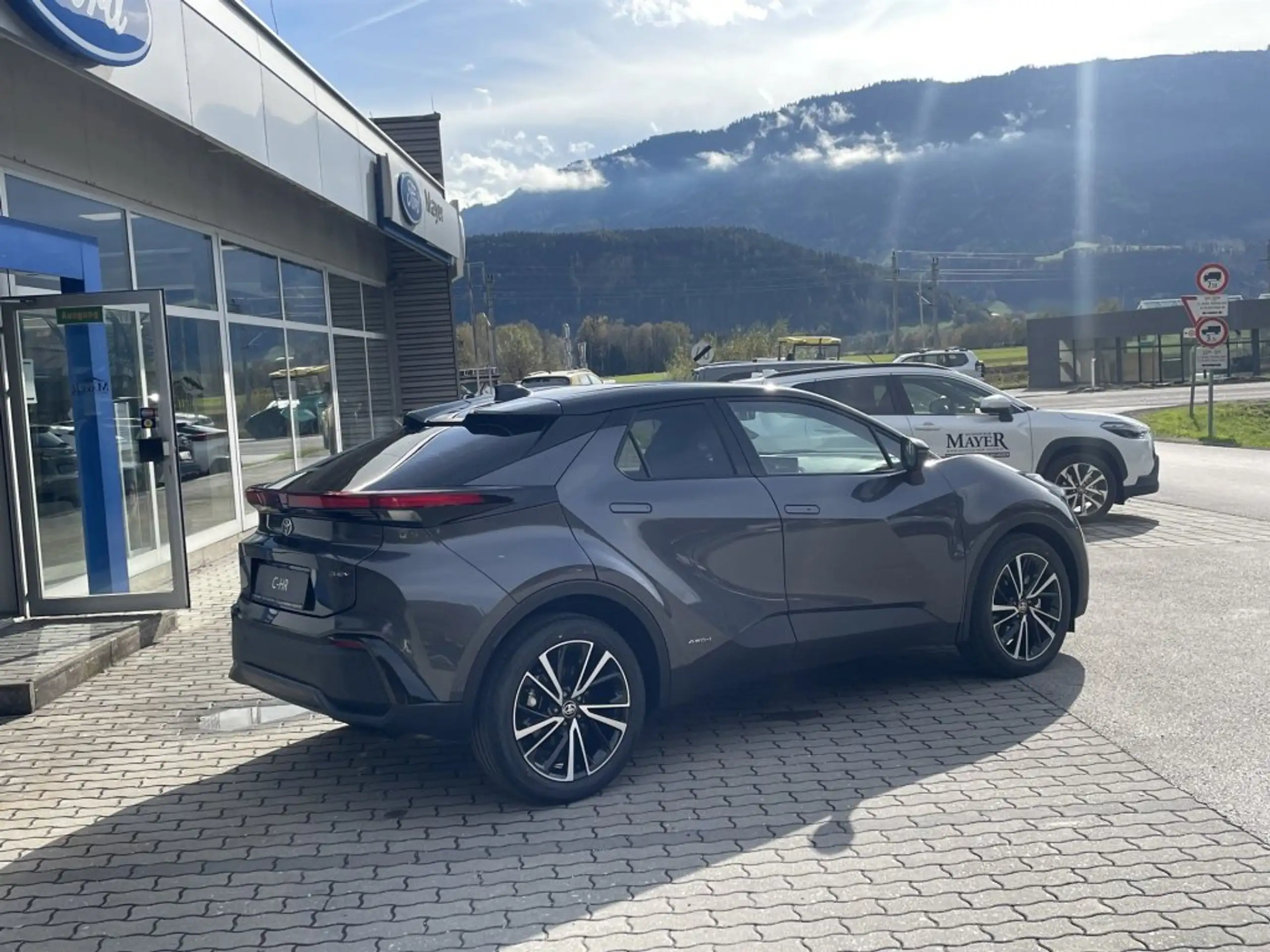 Toyota - C-HR