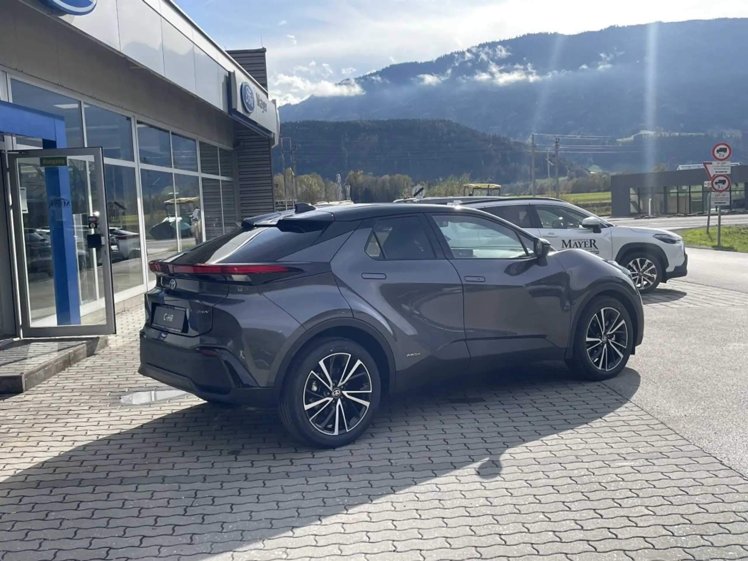 Toyota - C-HR