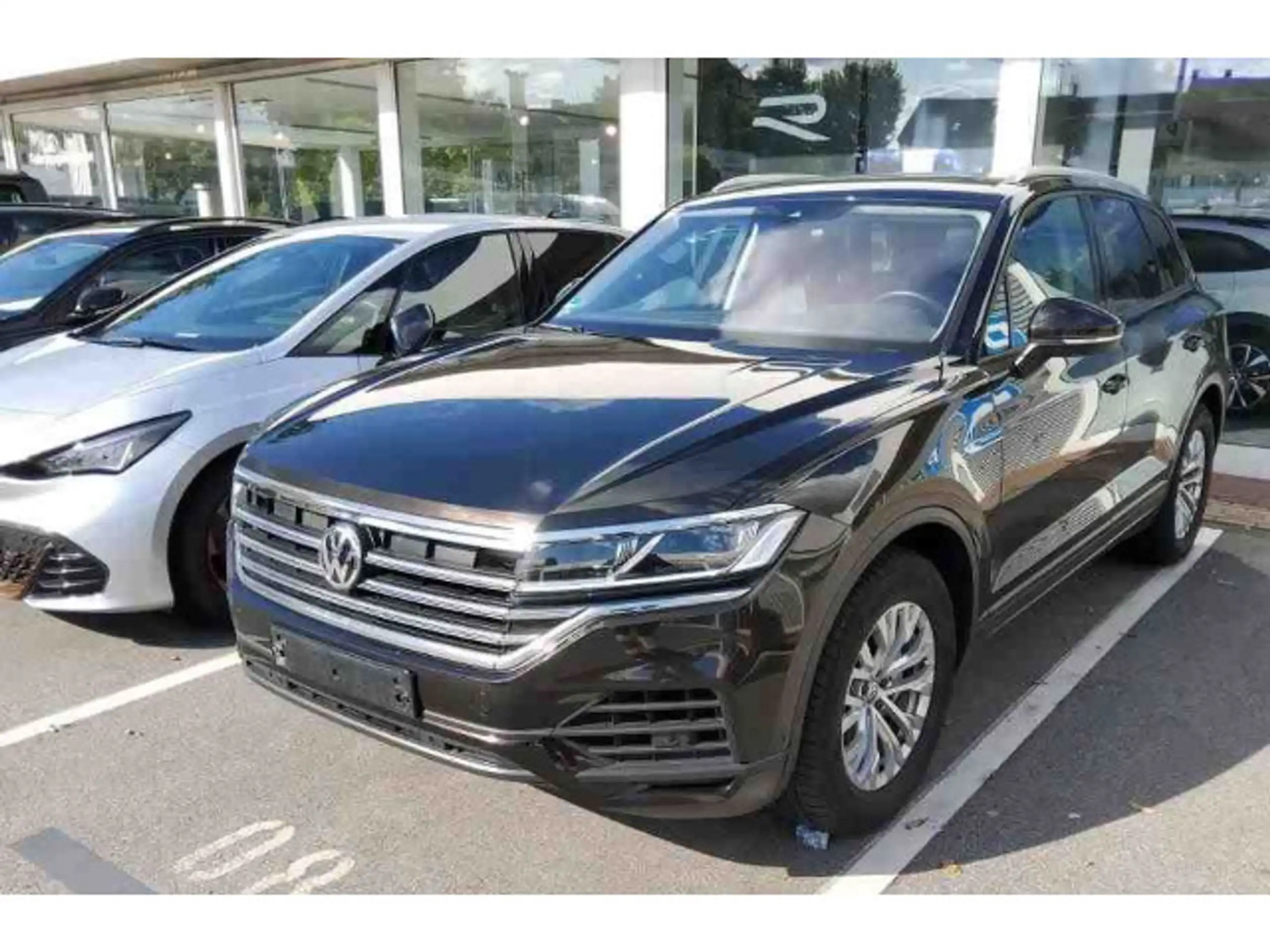 Volkswagen - Touareg