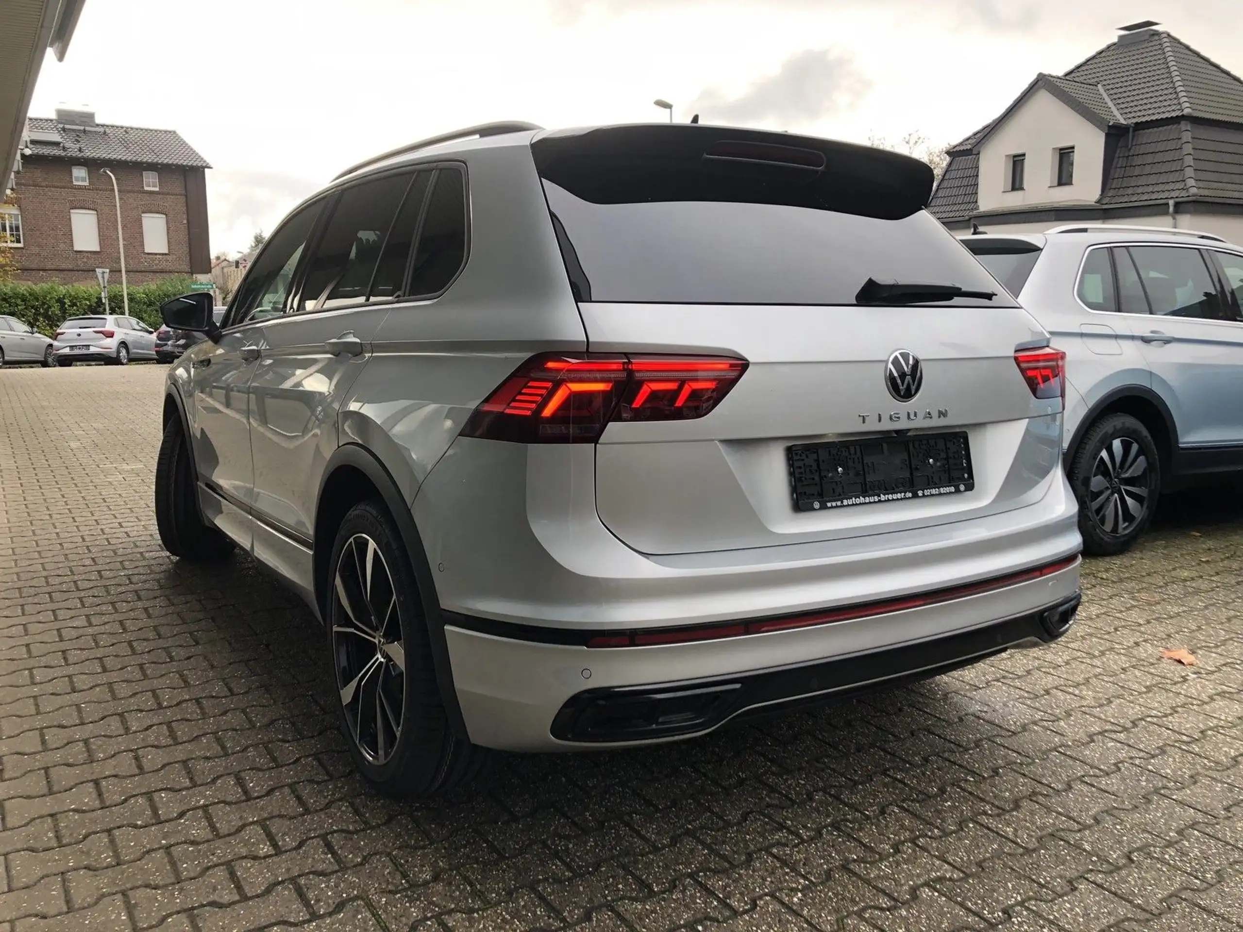 Volkswagen - Tiguan