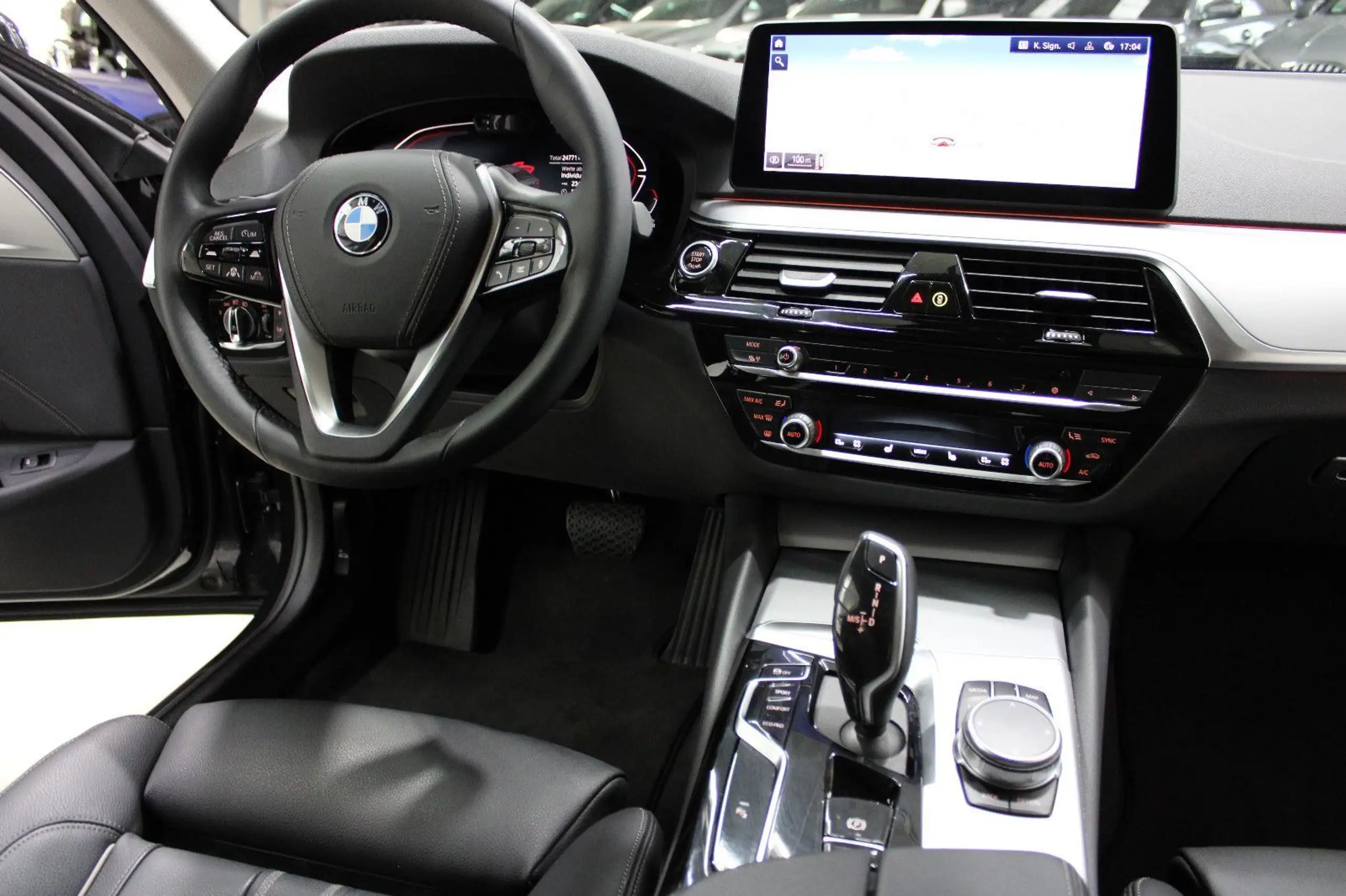 BMW - 520