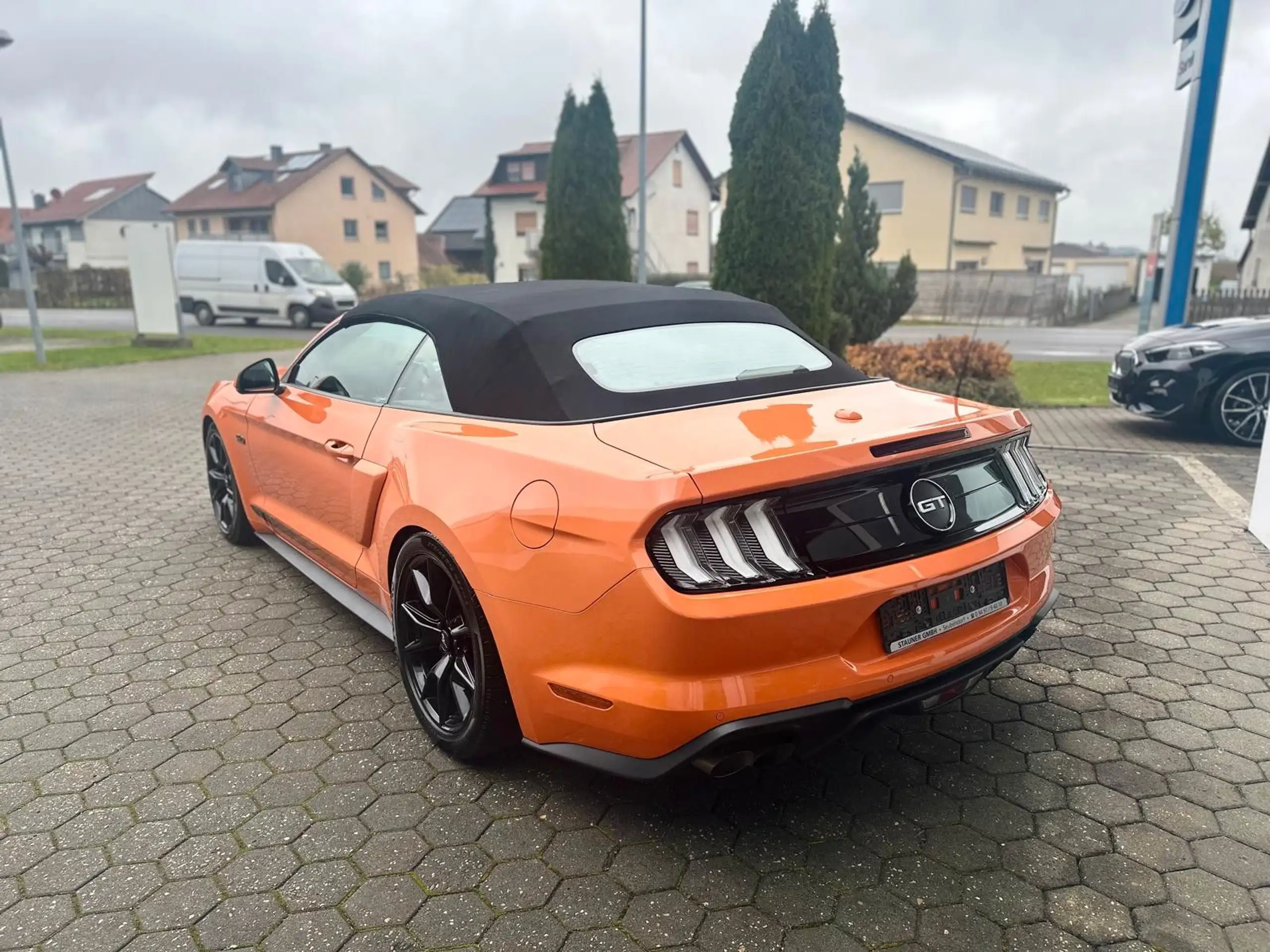 Ford - Mustang