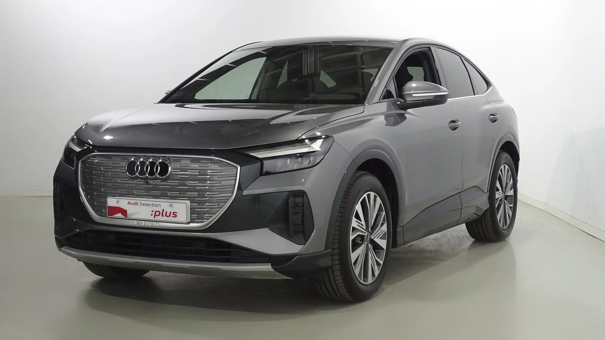 Audi - Q4 e-tron