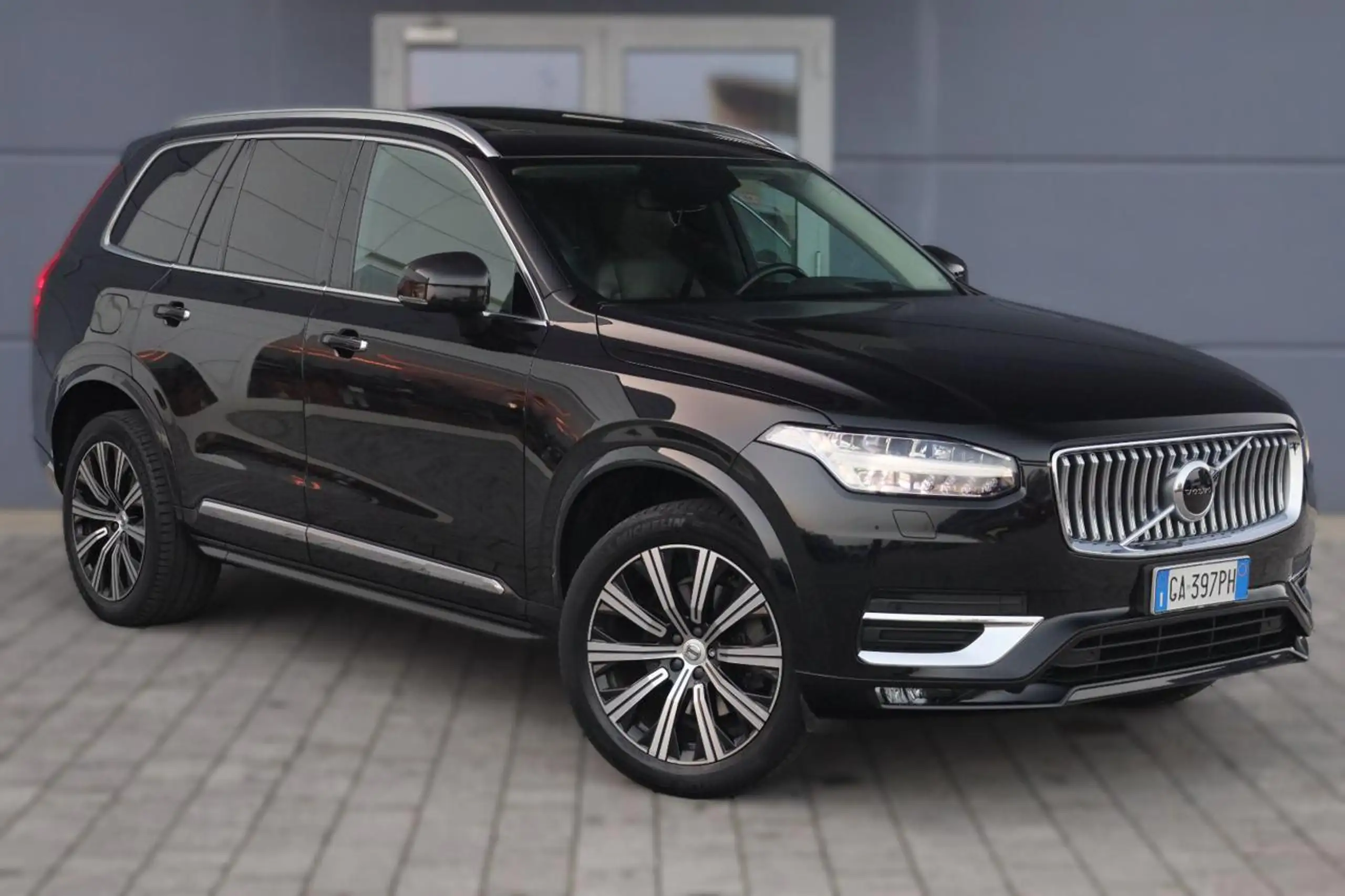 Volvo - XC90