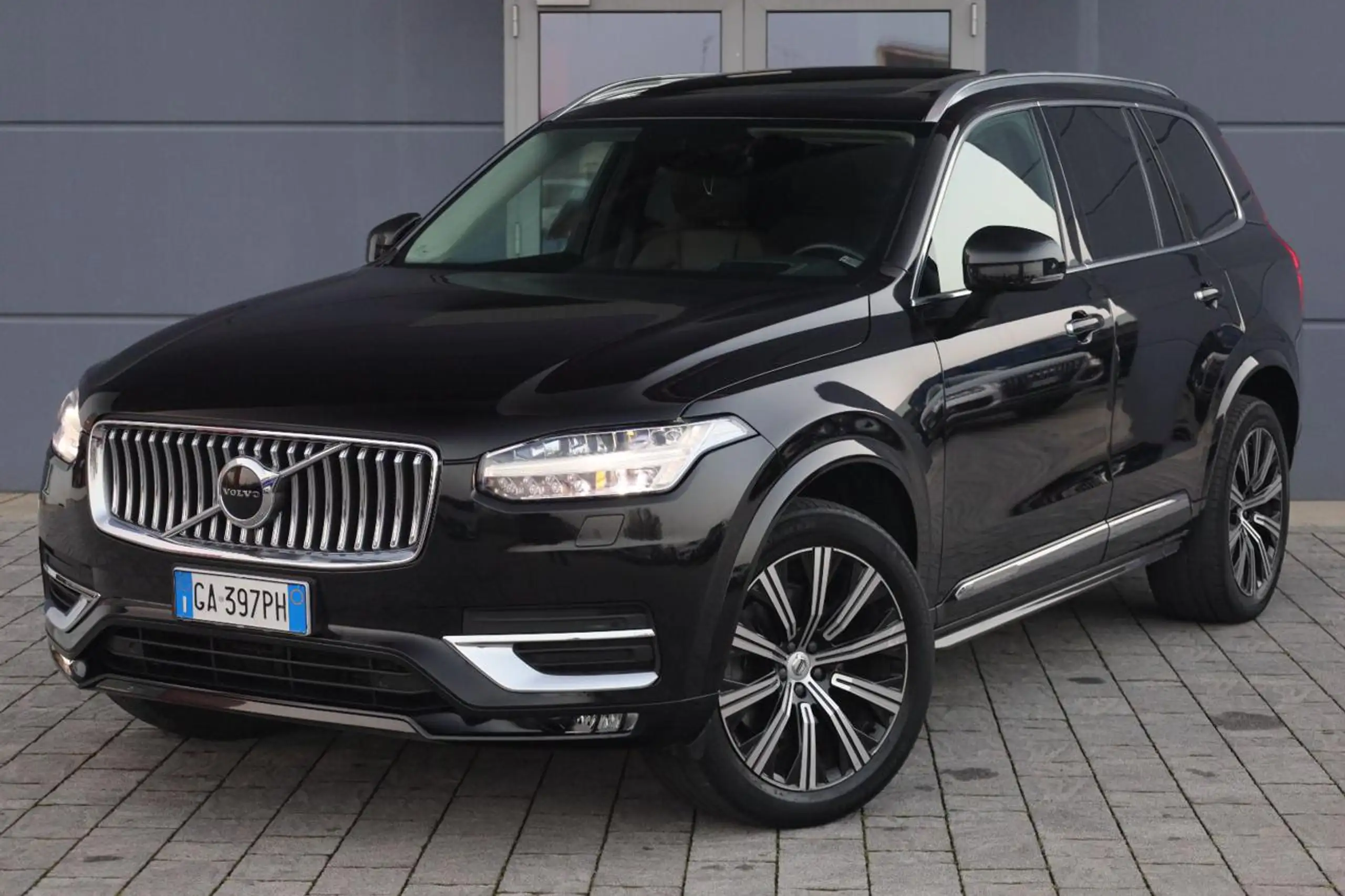 Volvo - XC90