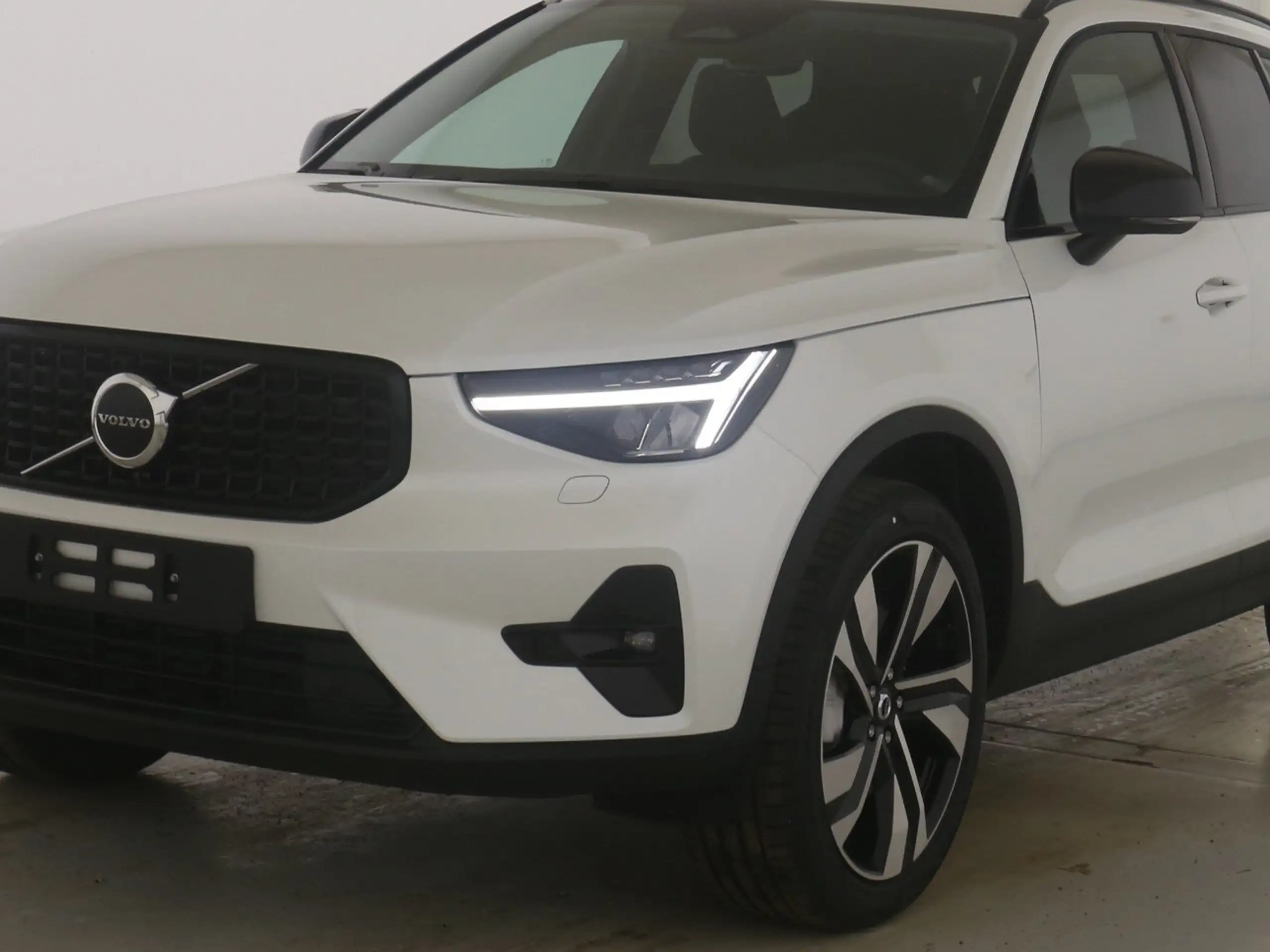 Volvo - XC40