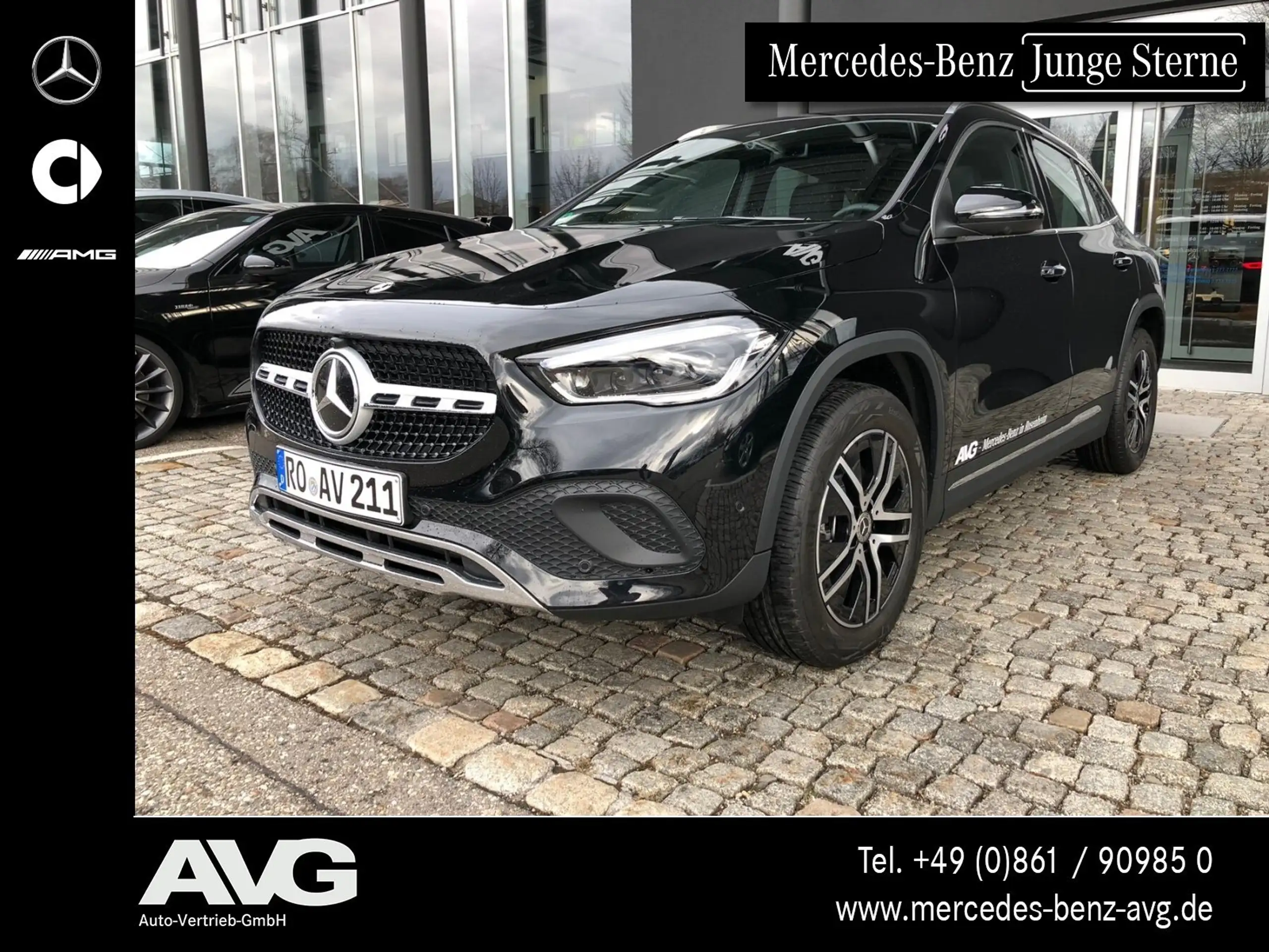 Mercedes-Benz - GLA 220