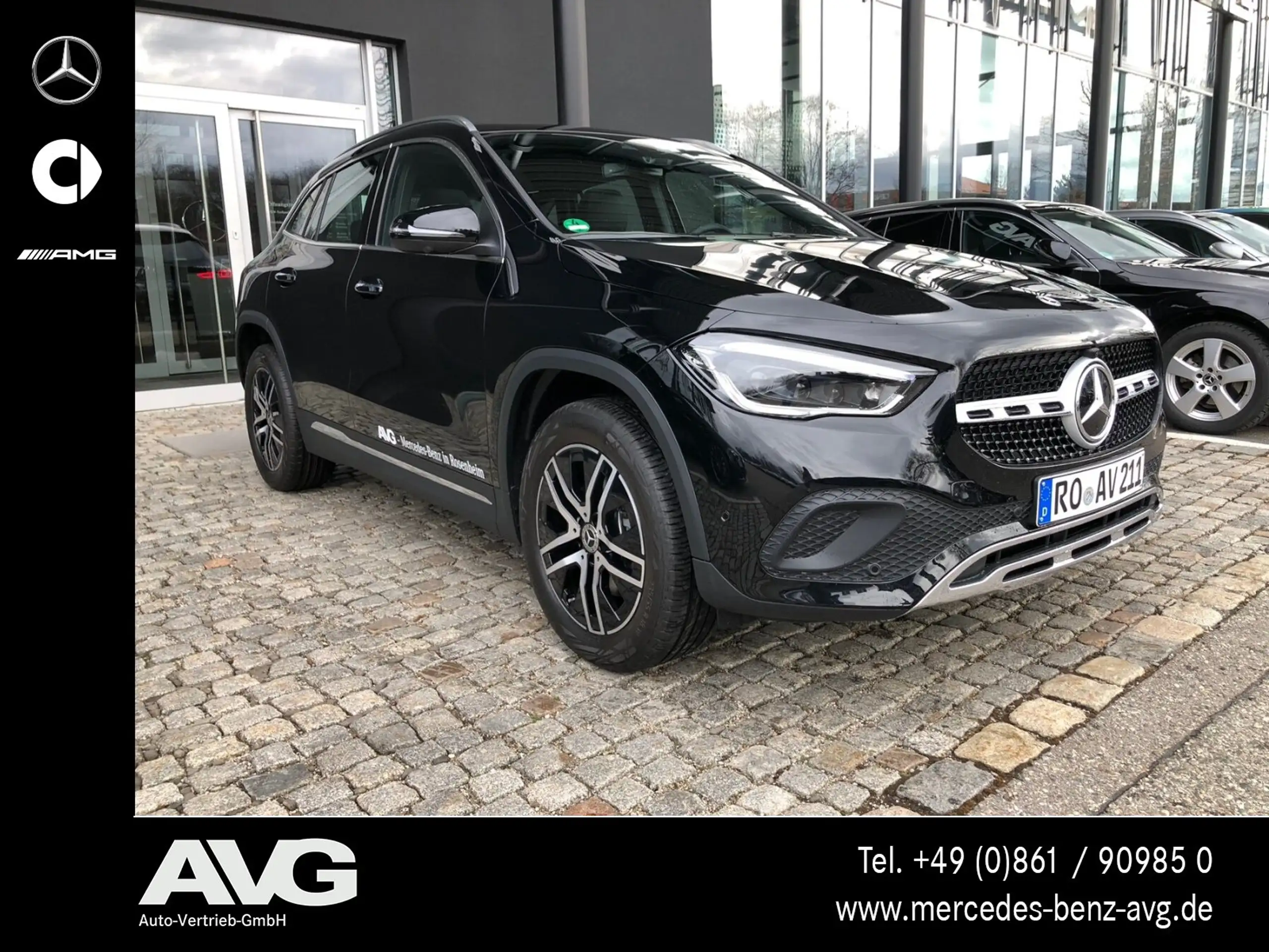 Mercedes-Benz - GLA 220