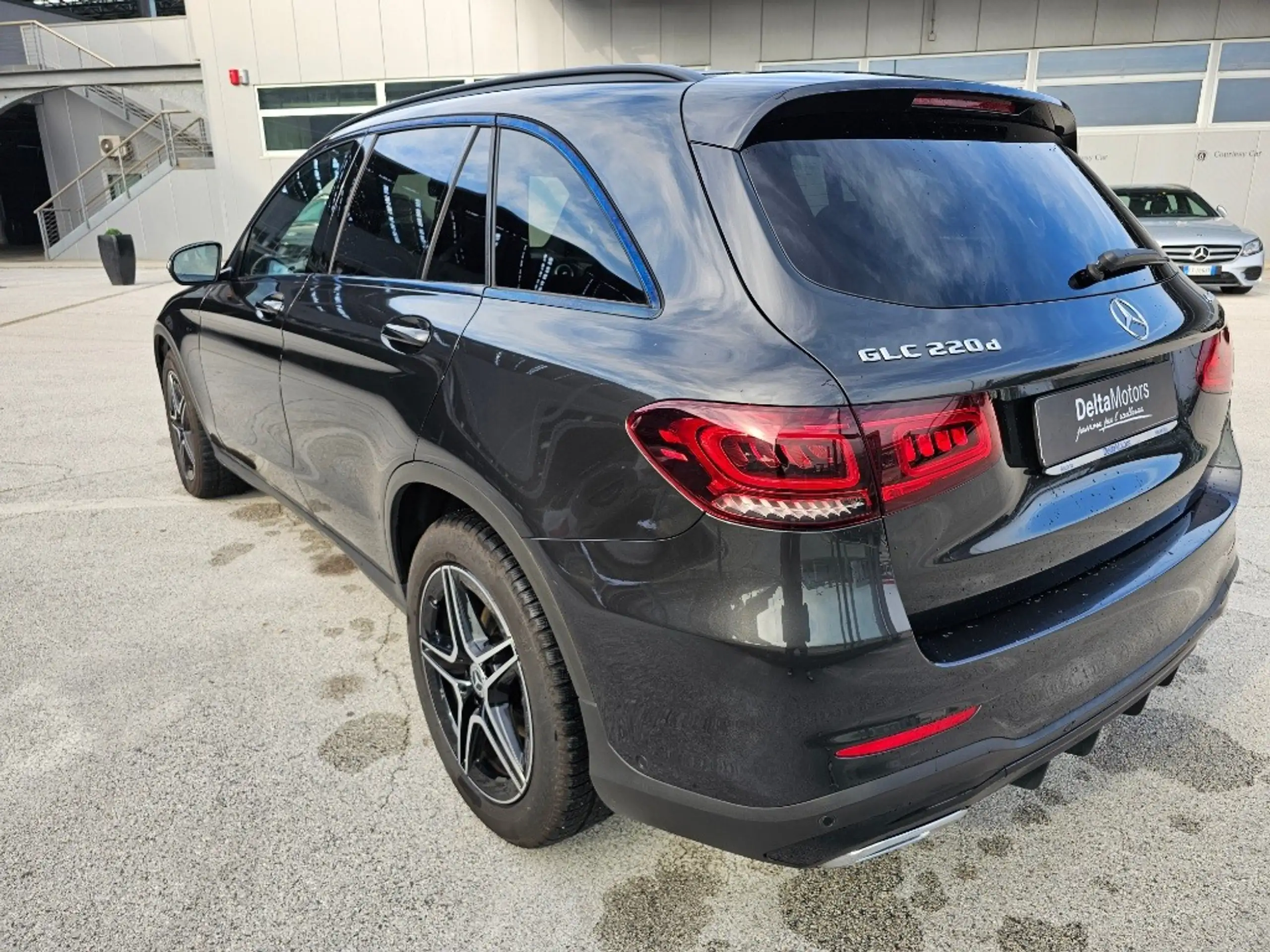 Mercedes-Benz - GLC 220