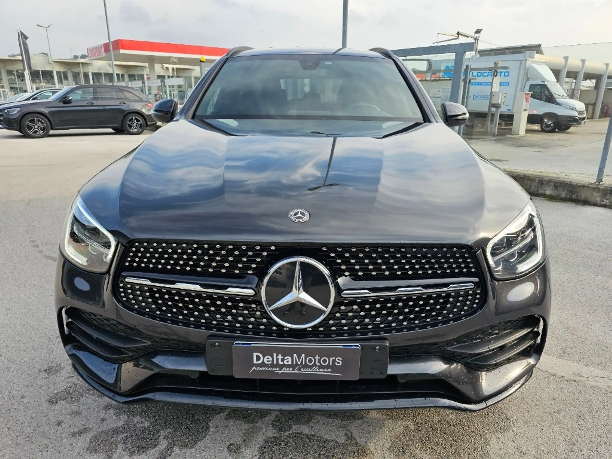 Mercedes-Benz - GLC 220