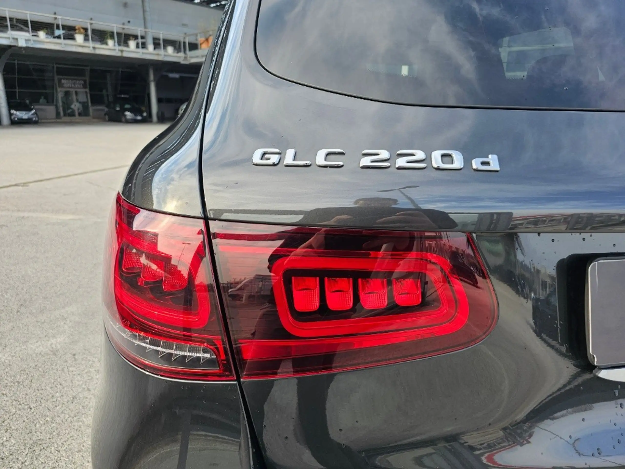 Mercedes-Benz - GLC 220