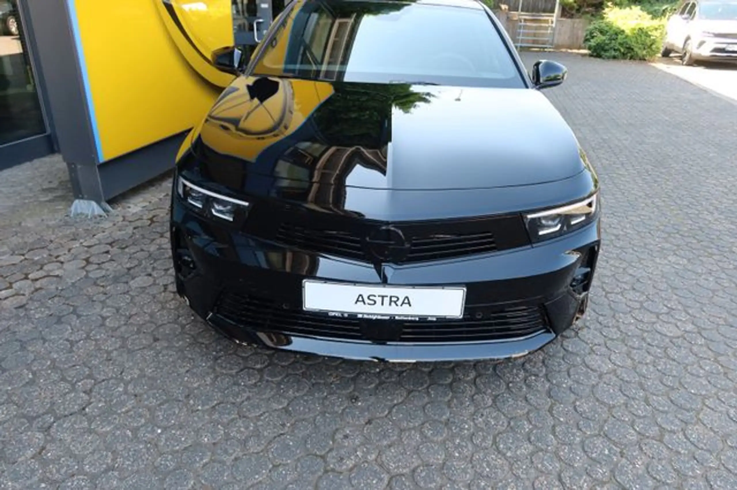 Opel - Astra