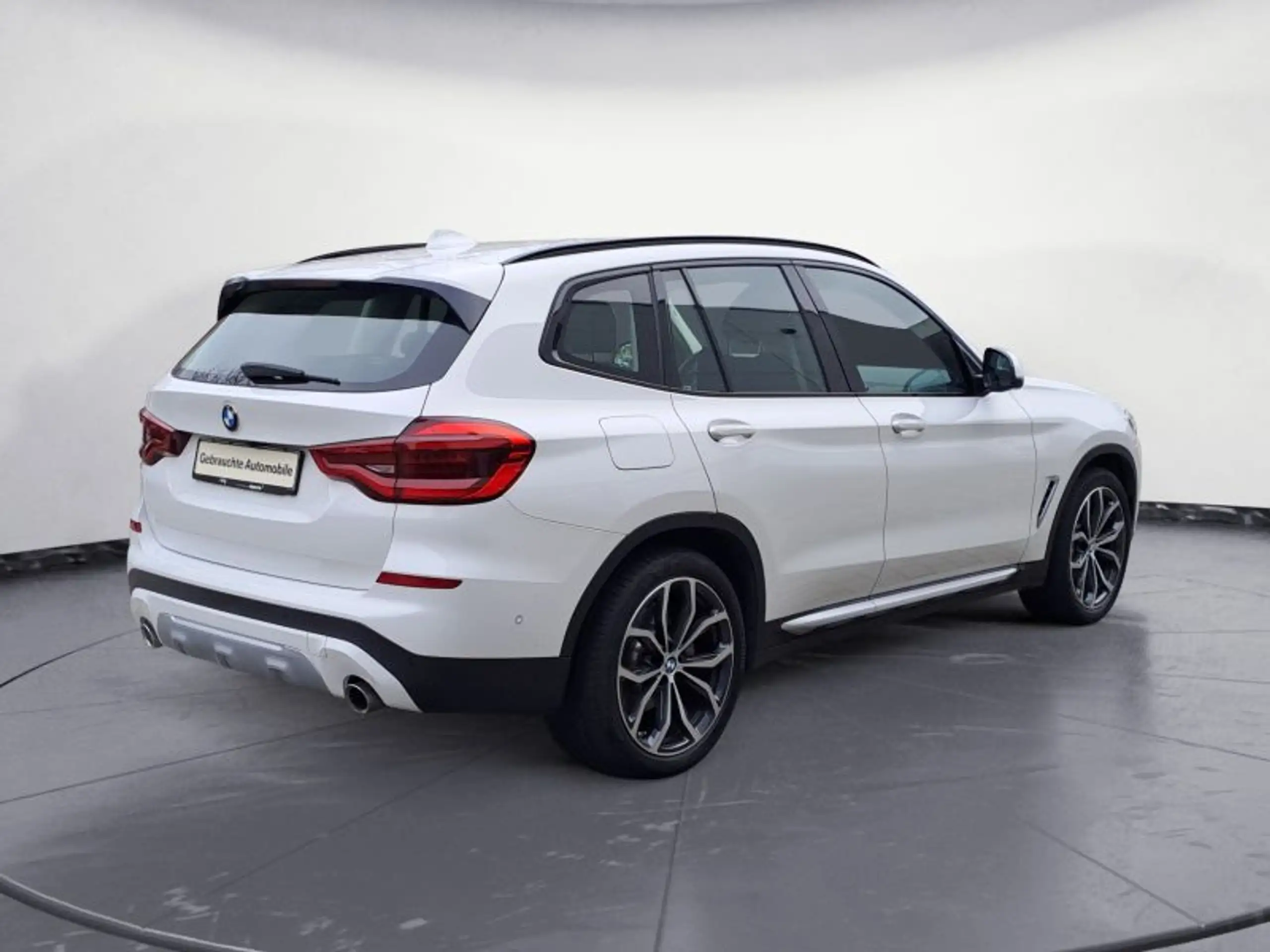 BMW - X3