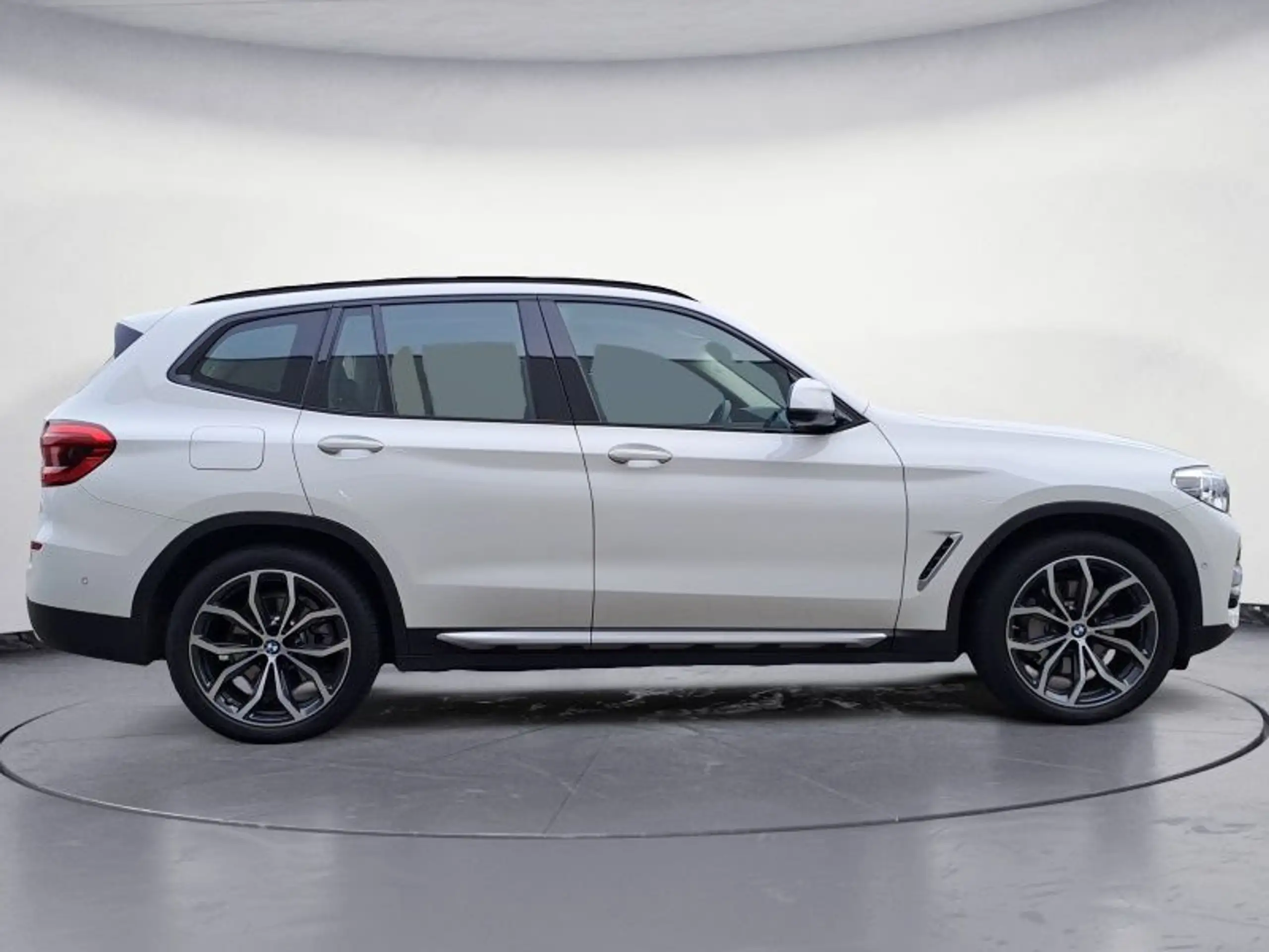 BMW - X3