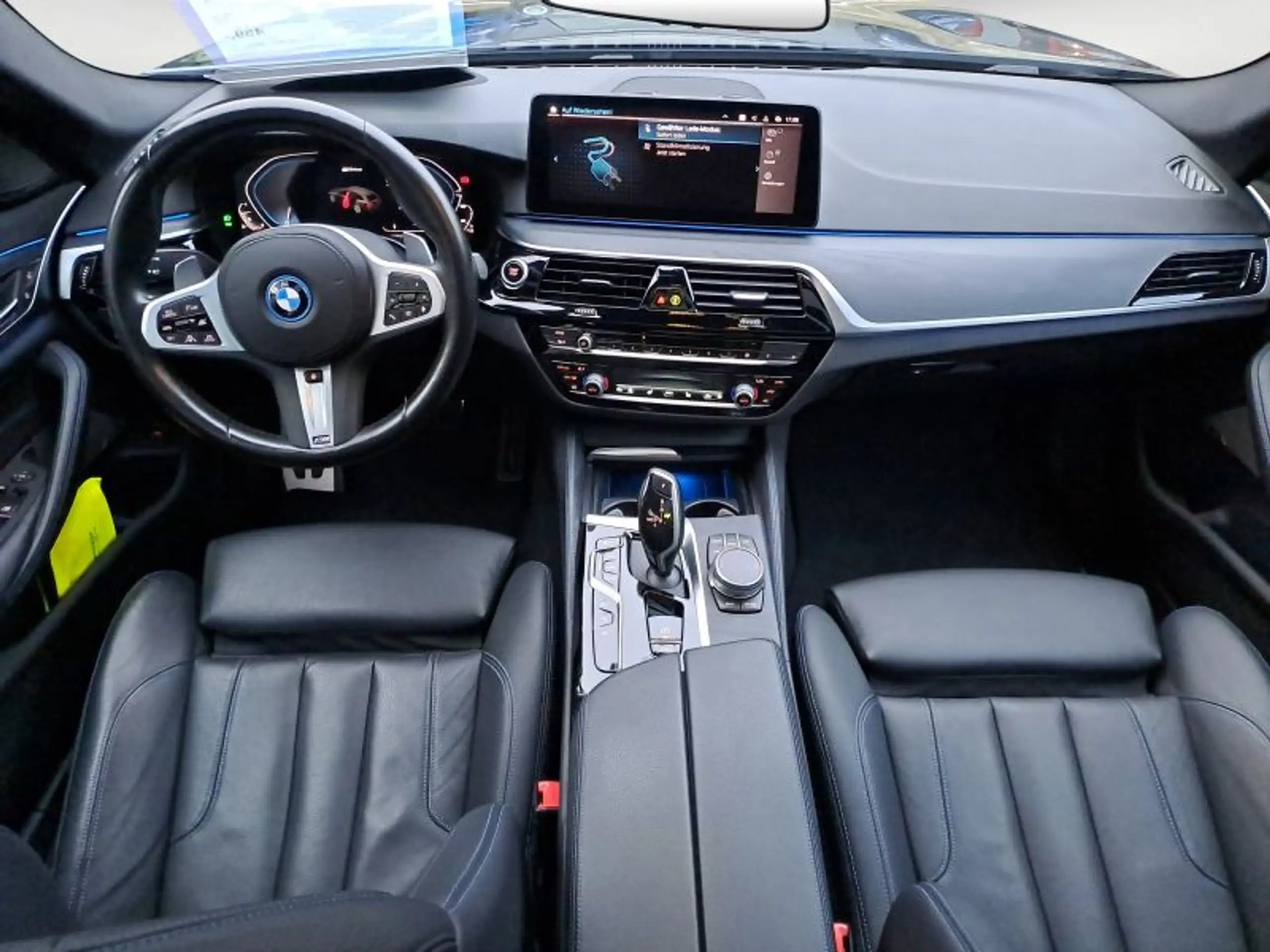 BMW - 530