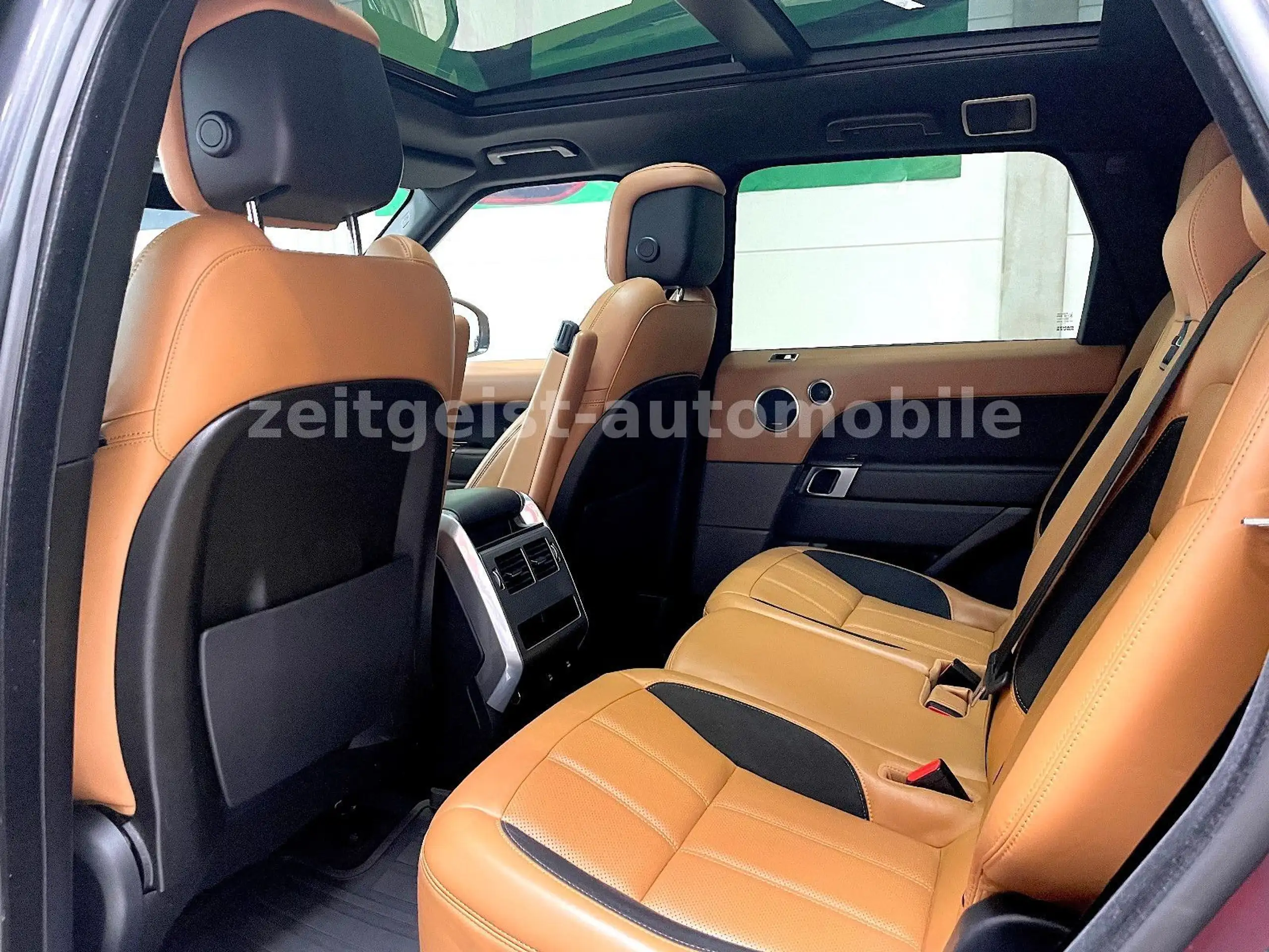 Land Rover - Range Rover Sport