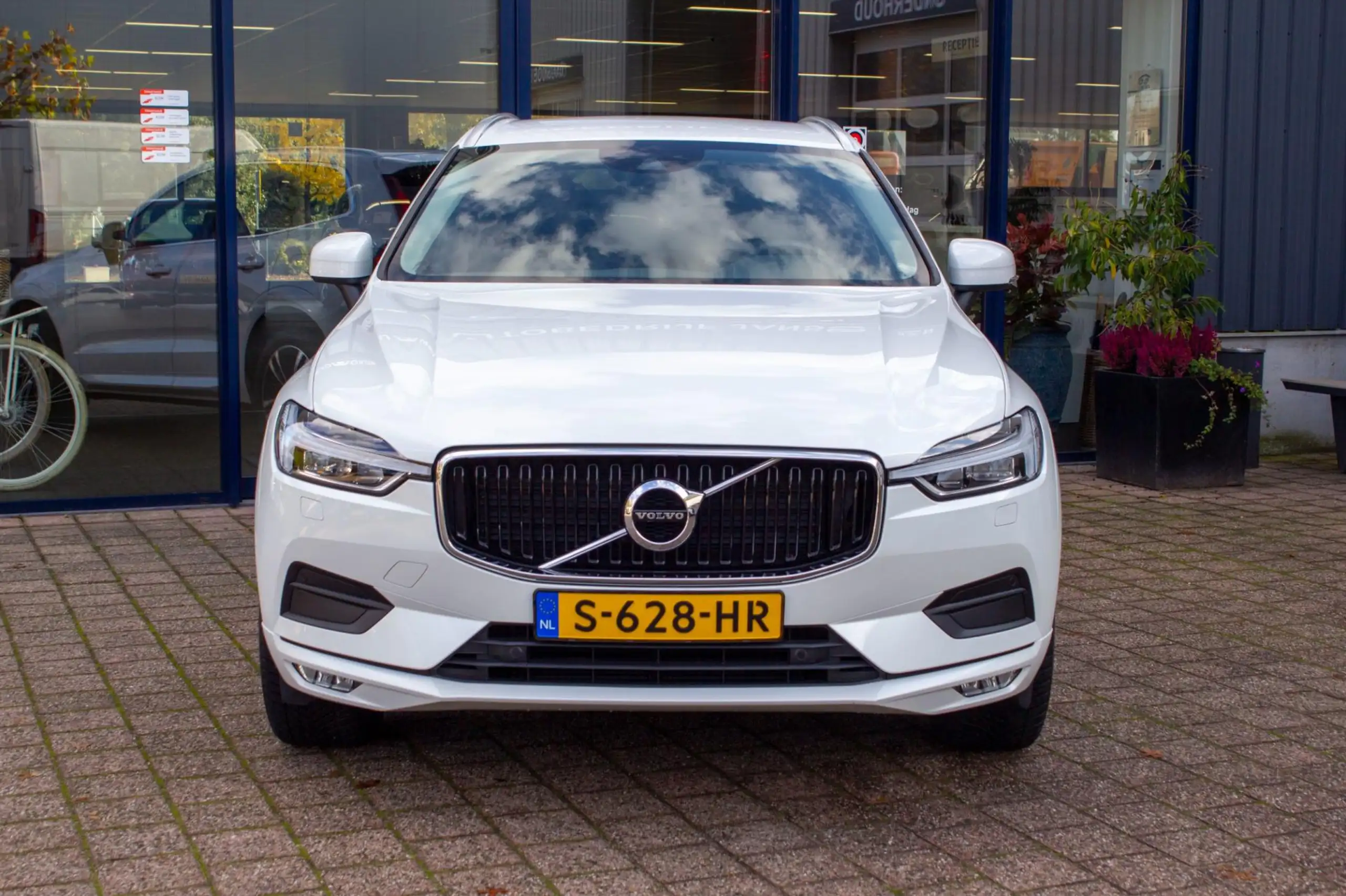 Volvo - XC60