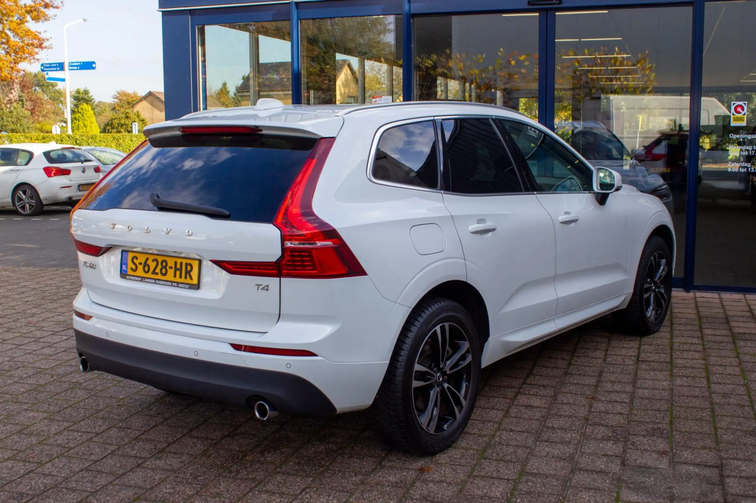 Volvo - XC60