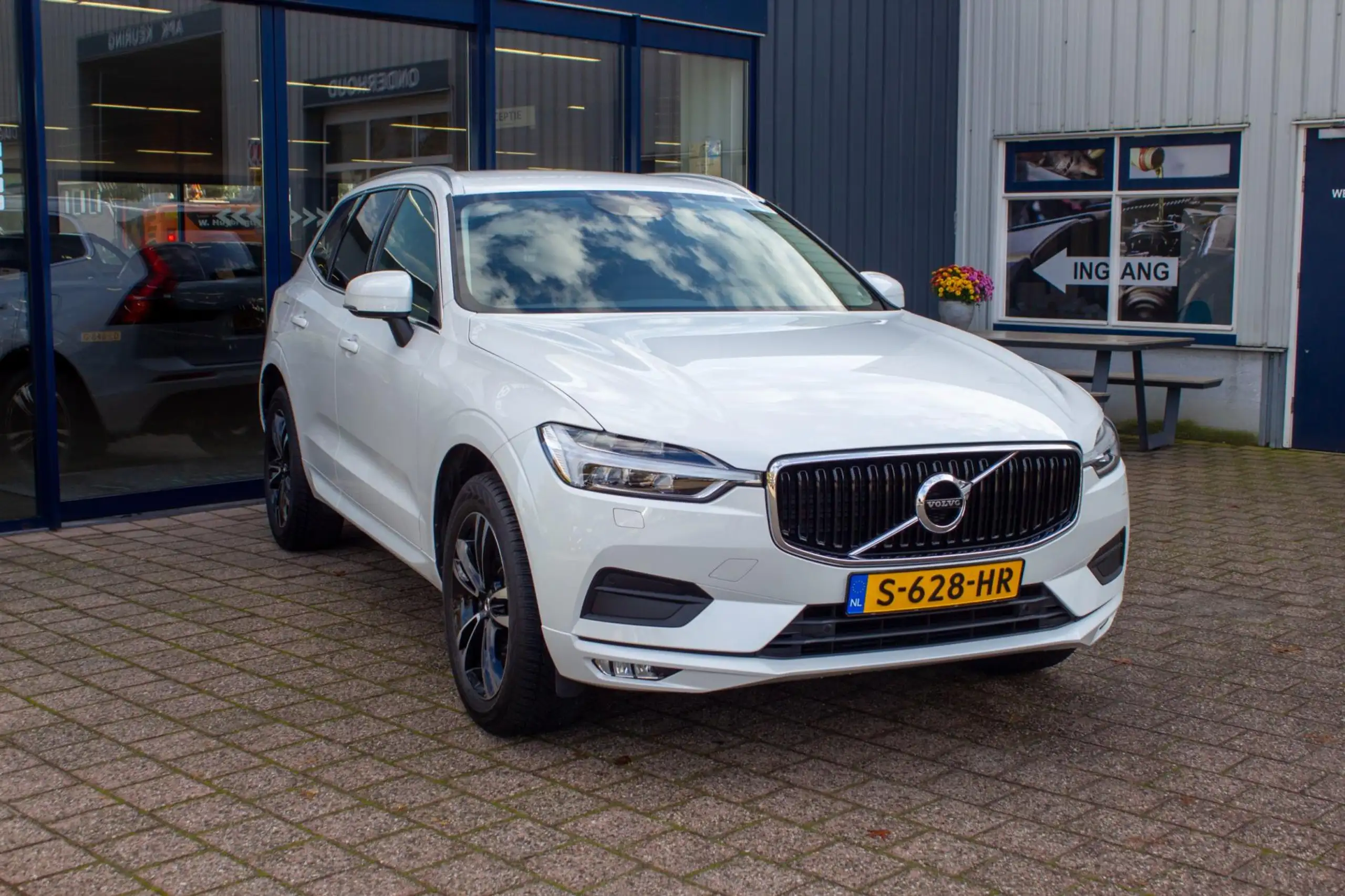 Volvo - XC60