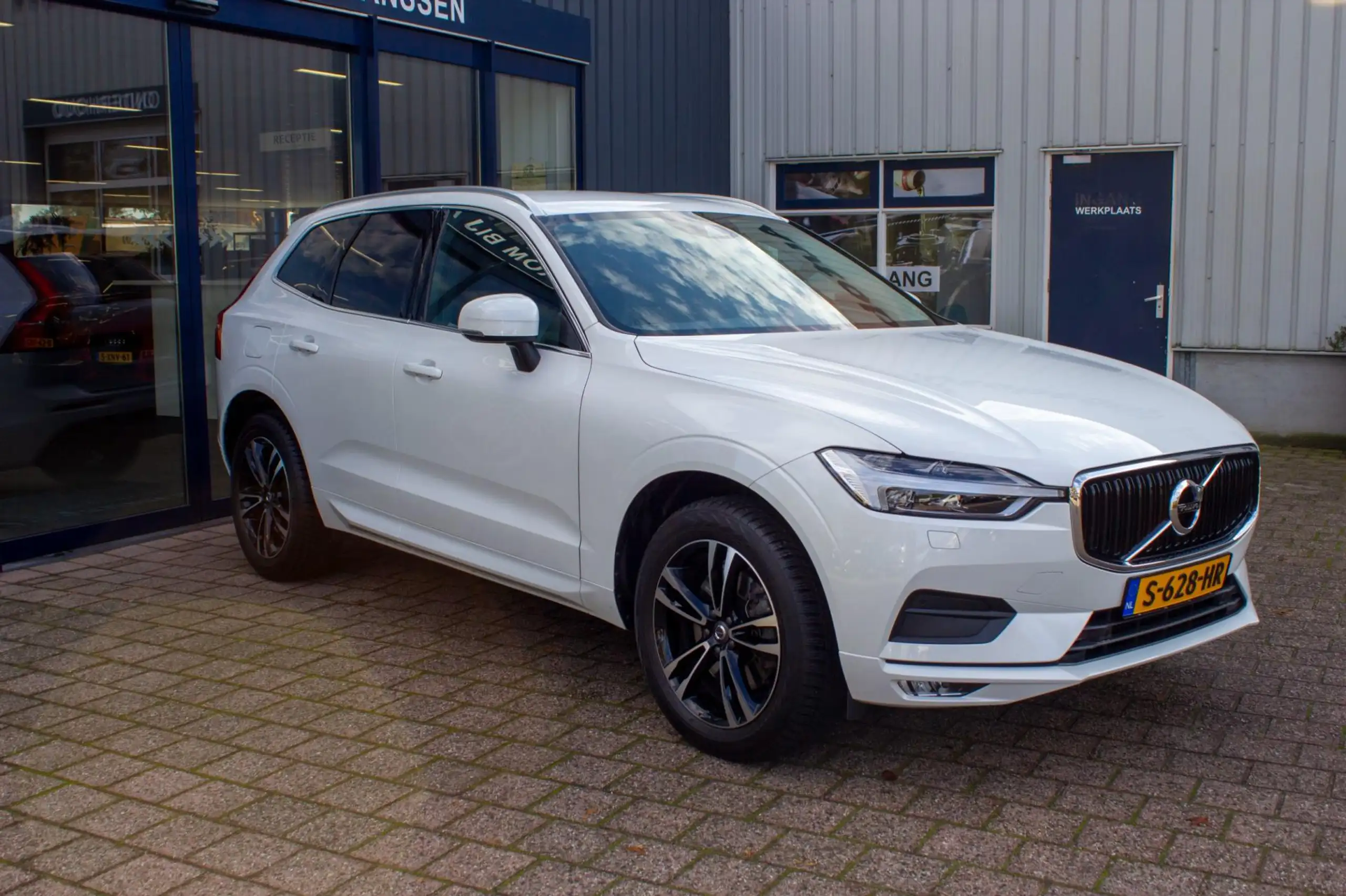 Volvo - XC60