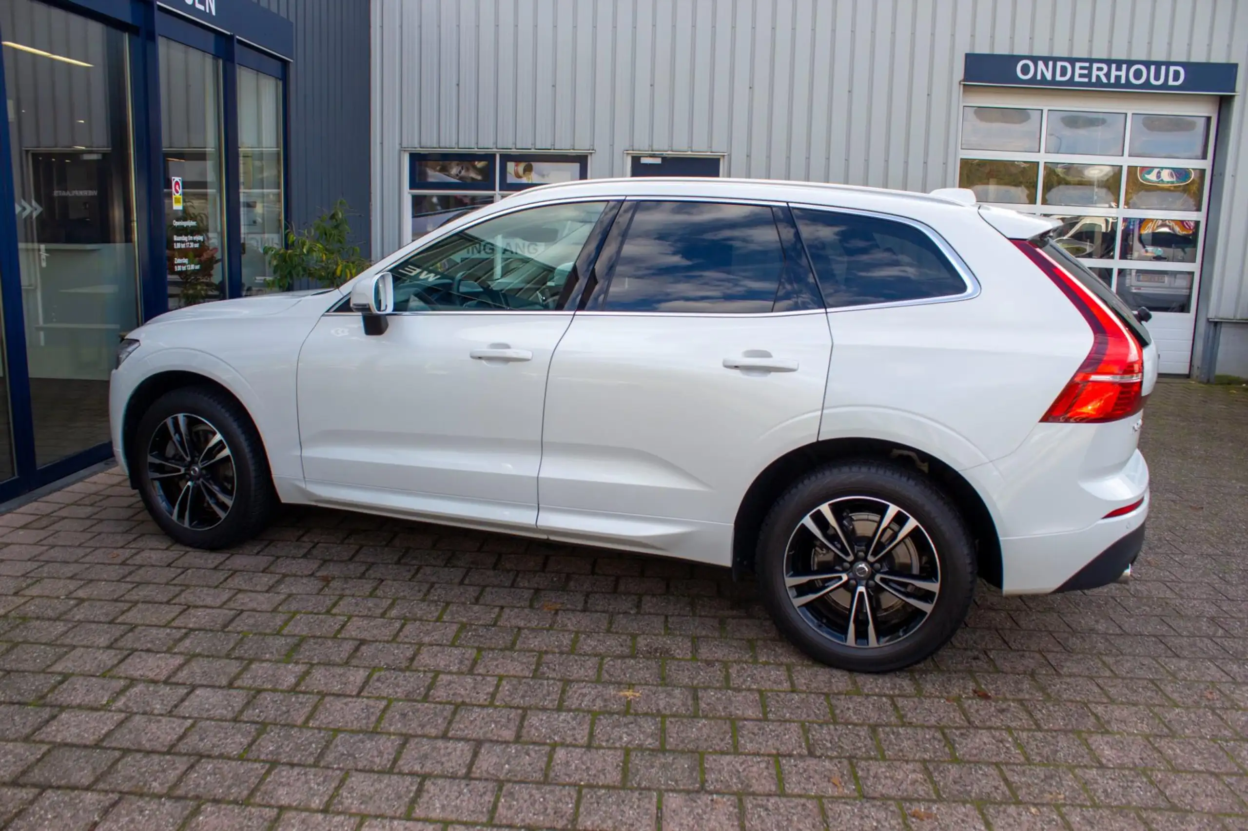 Volvo - XC60