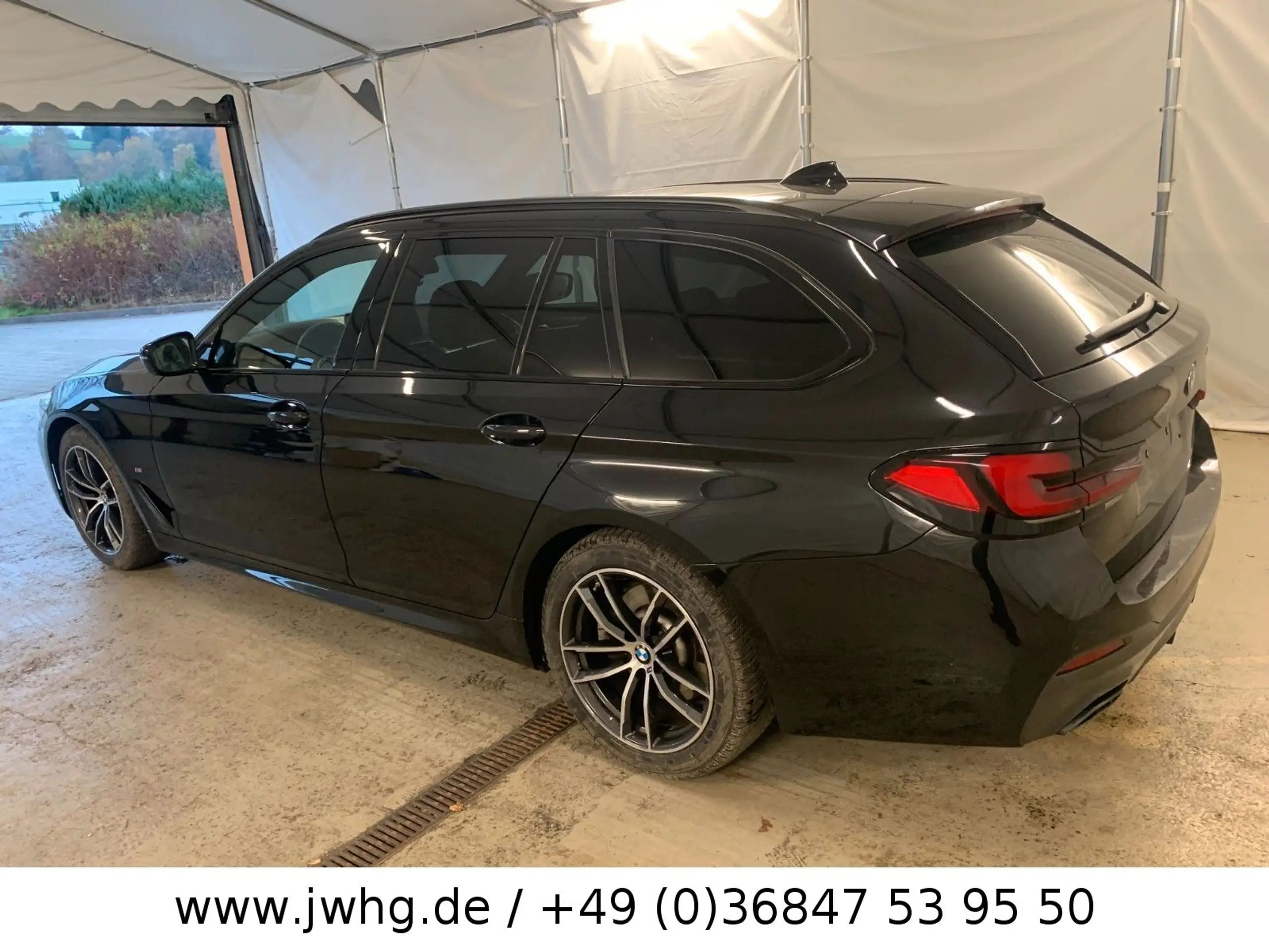 BMW - 530