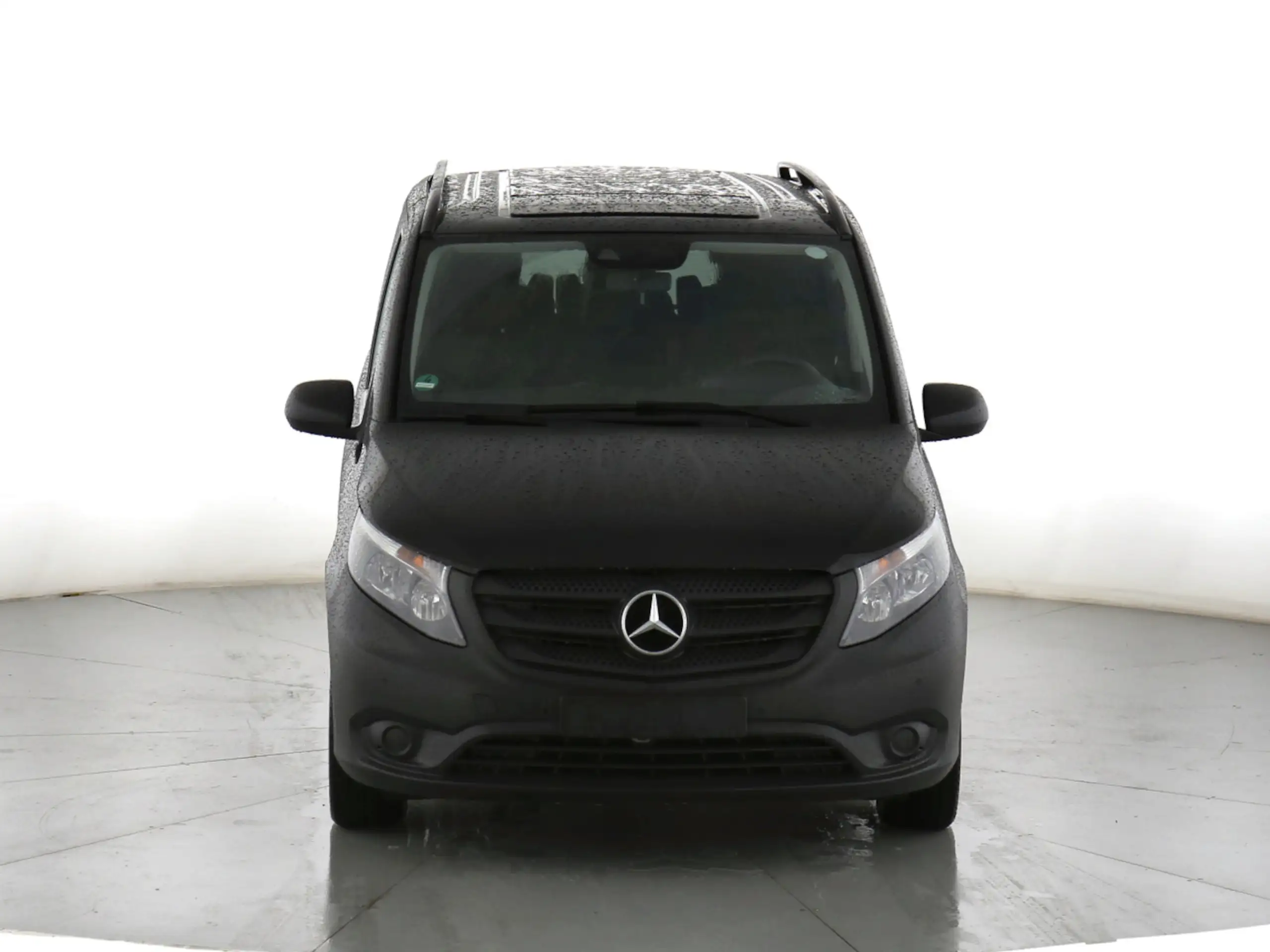 Mercedes-Benz - Vito