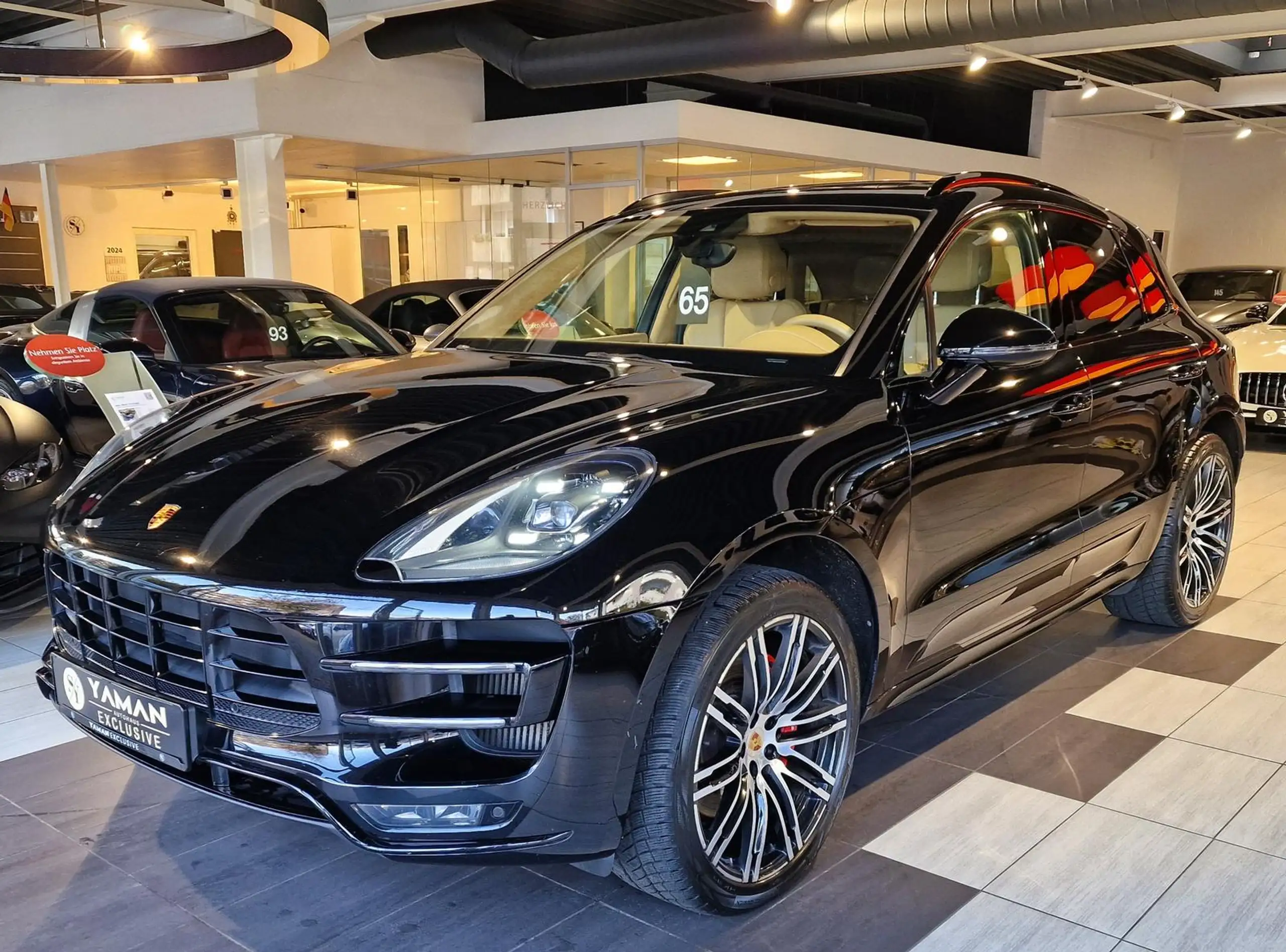 Porsche - Macan