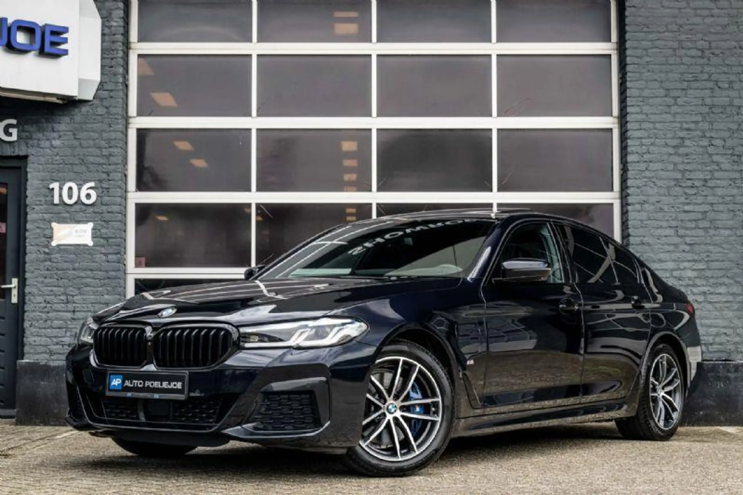 BMW - 530