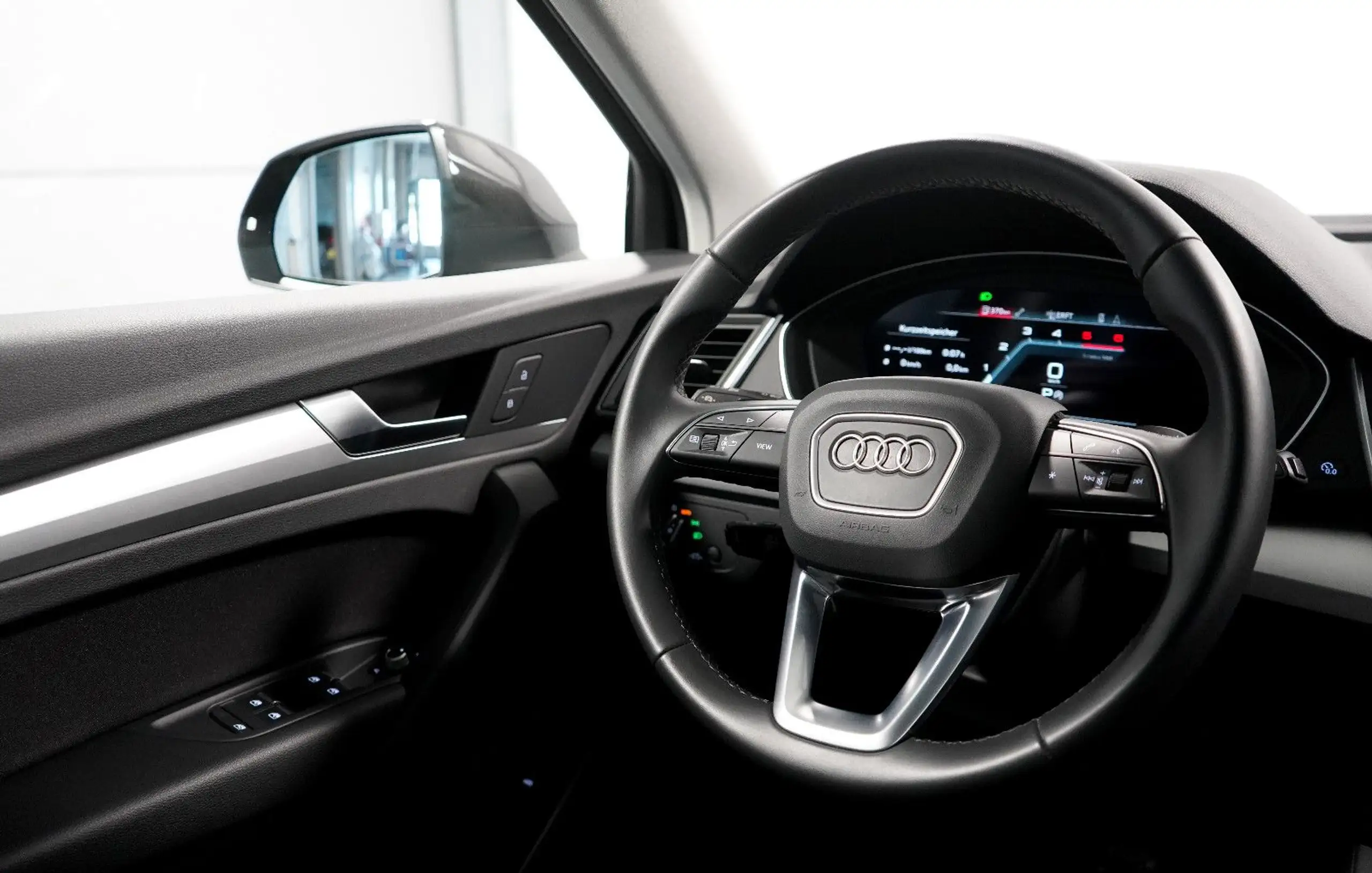 Audi - Q5