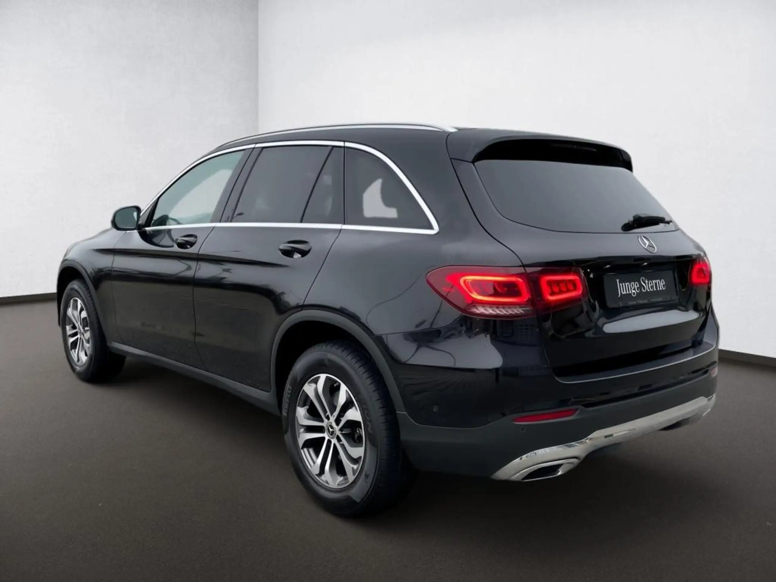 Mercedes-Benz - GLC 200