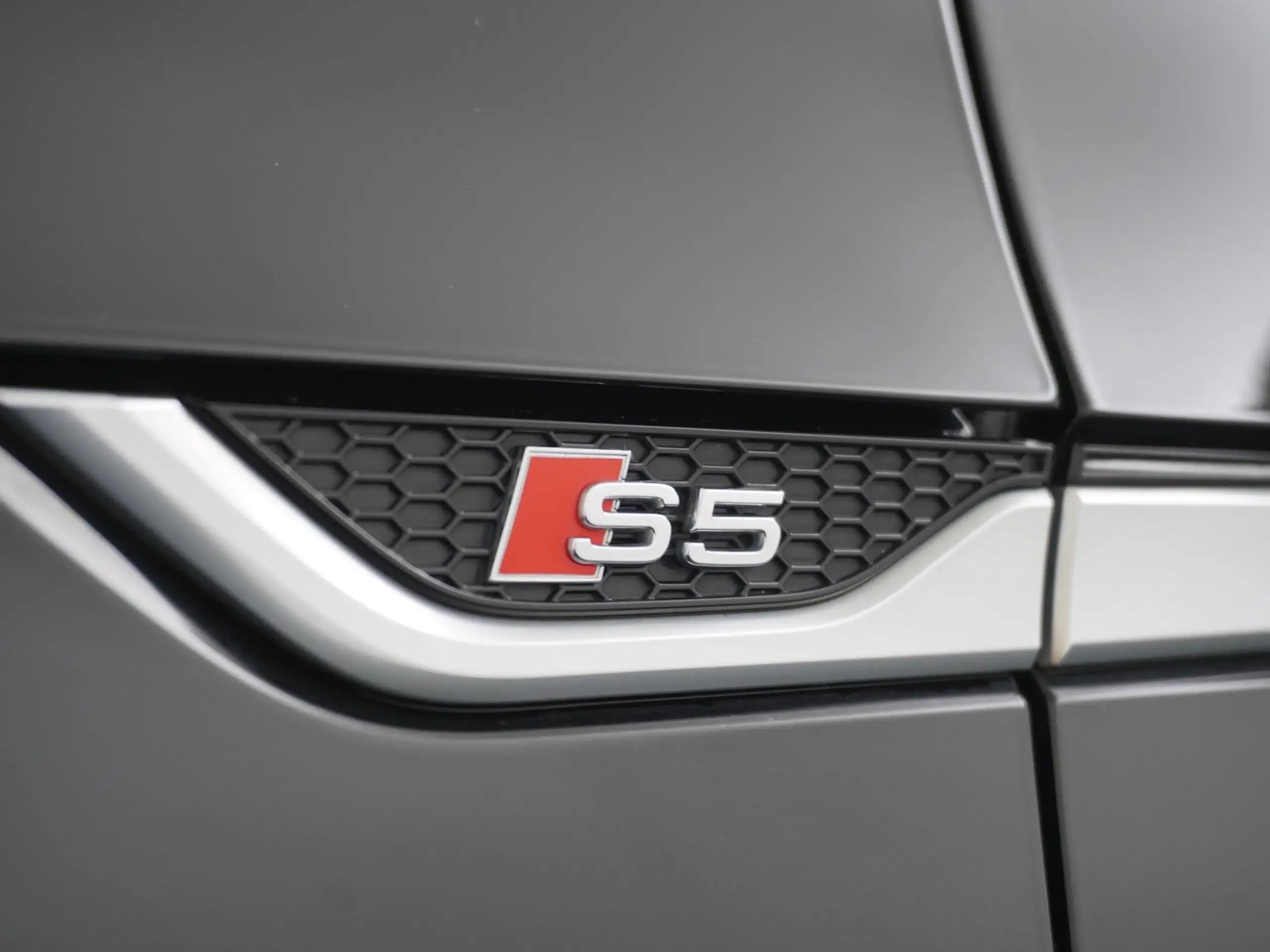 Audi - S5